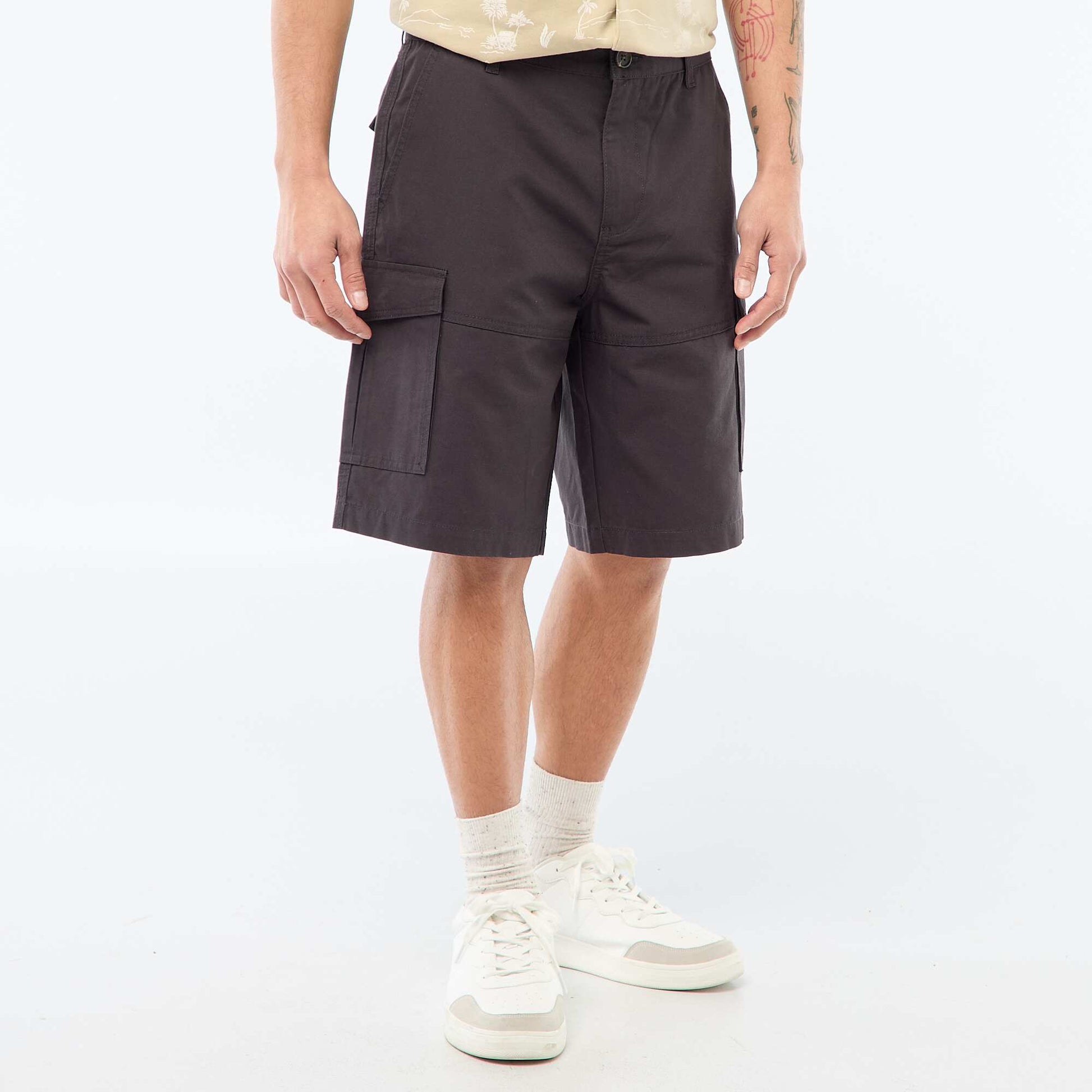 Bermuda chino en twill uni multipoches GRIS