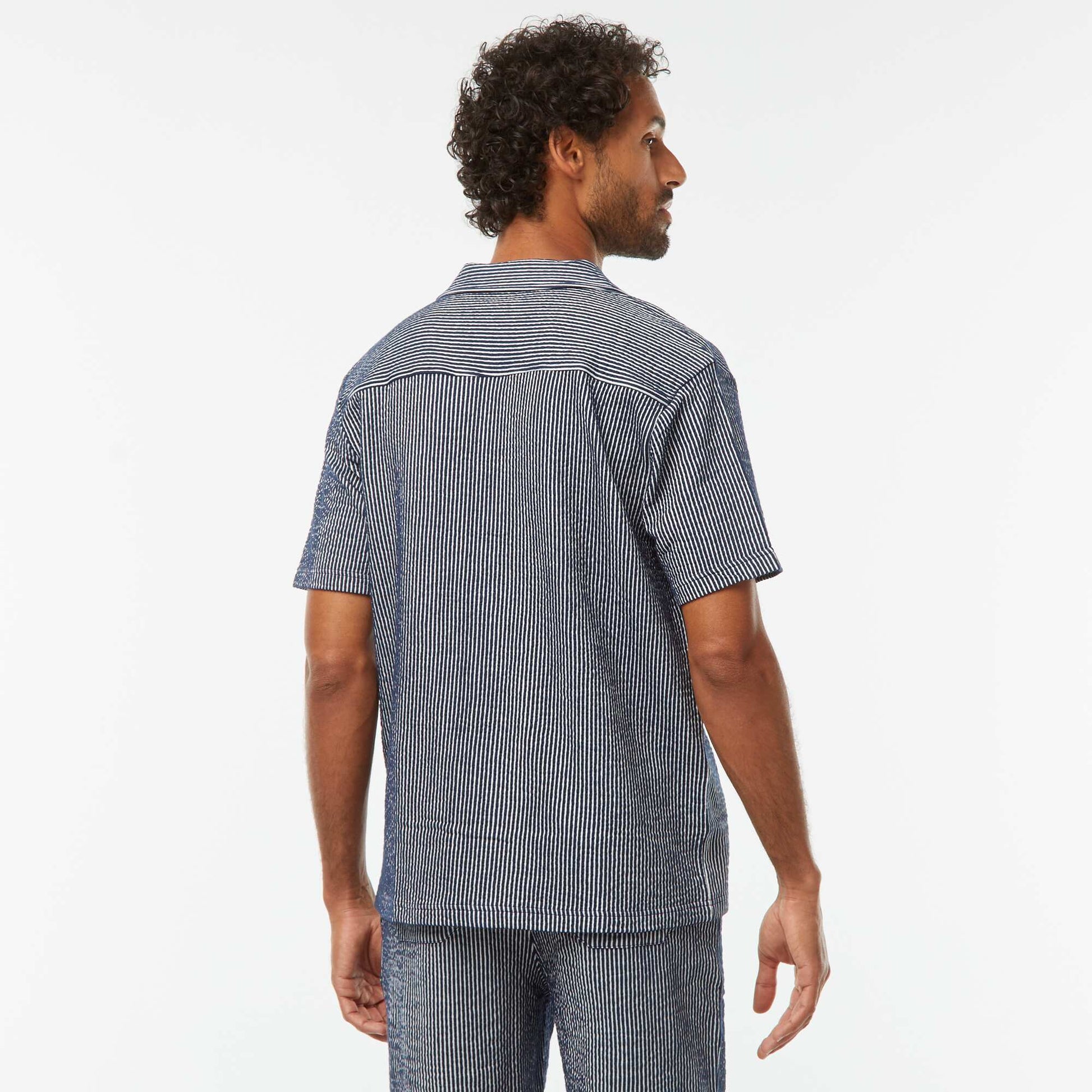Chemise à manches courtes en matière type crépon BLEU