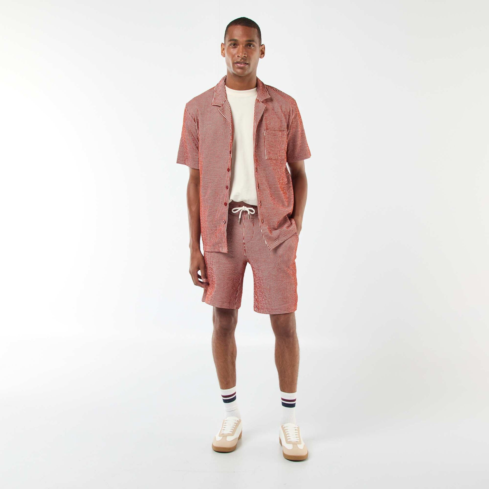 Chemise à manches courtes en matière type crépon MARRON