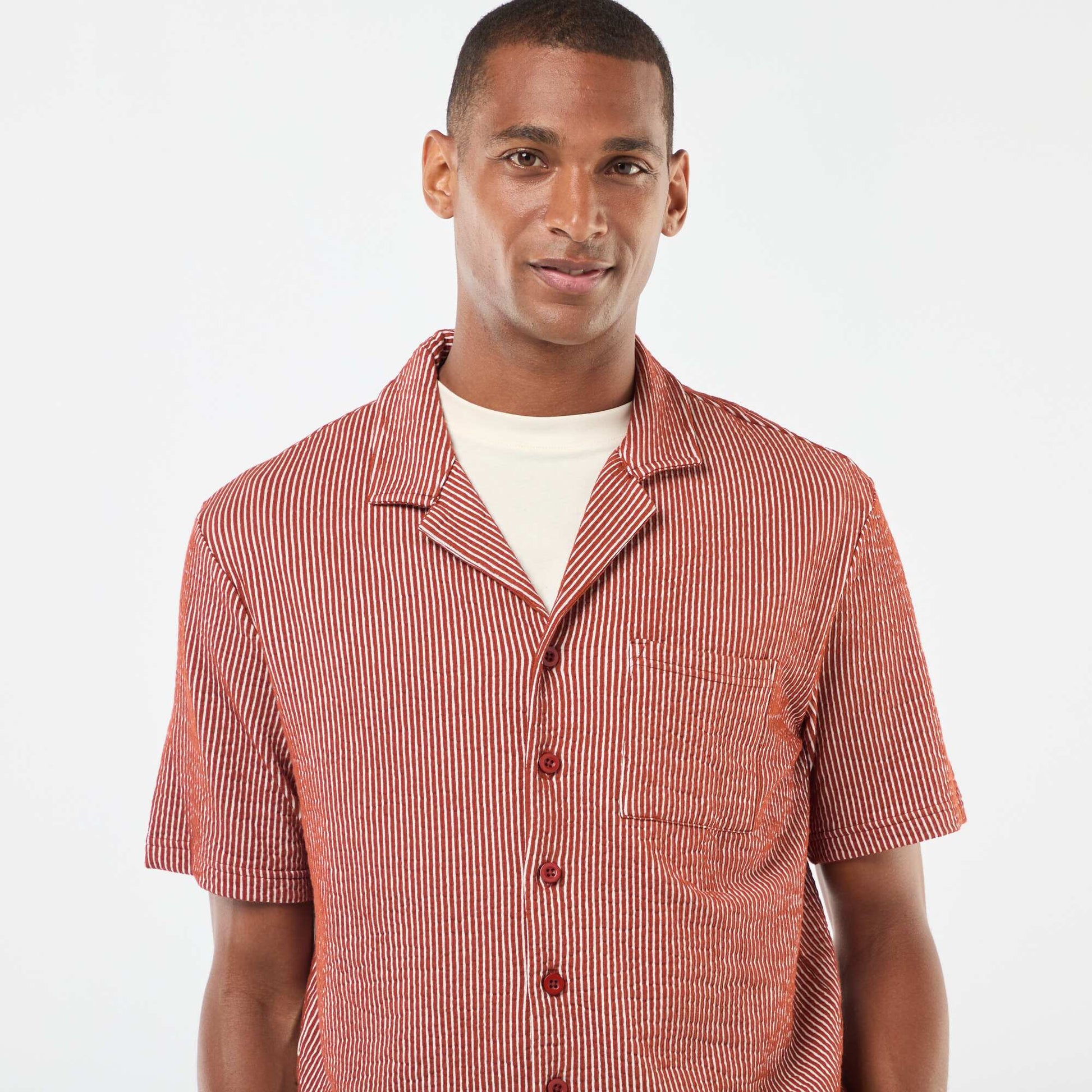 Chemise à manches courtes en matière type crépon MARRON
