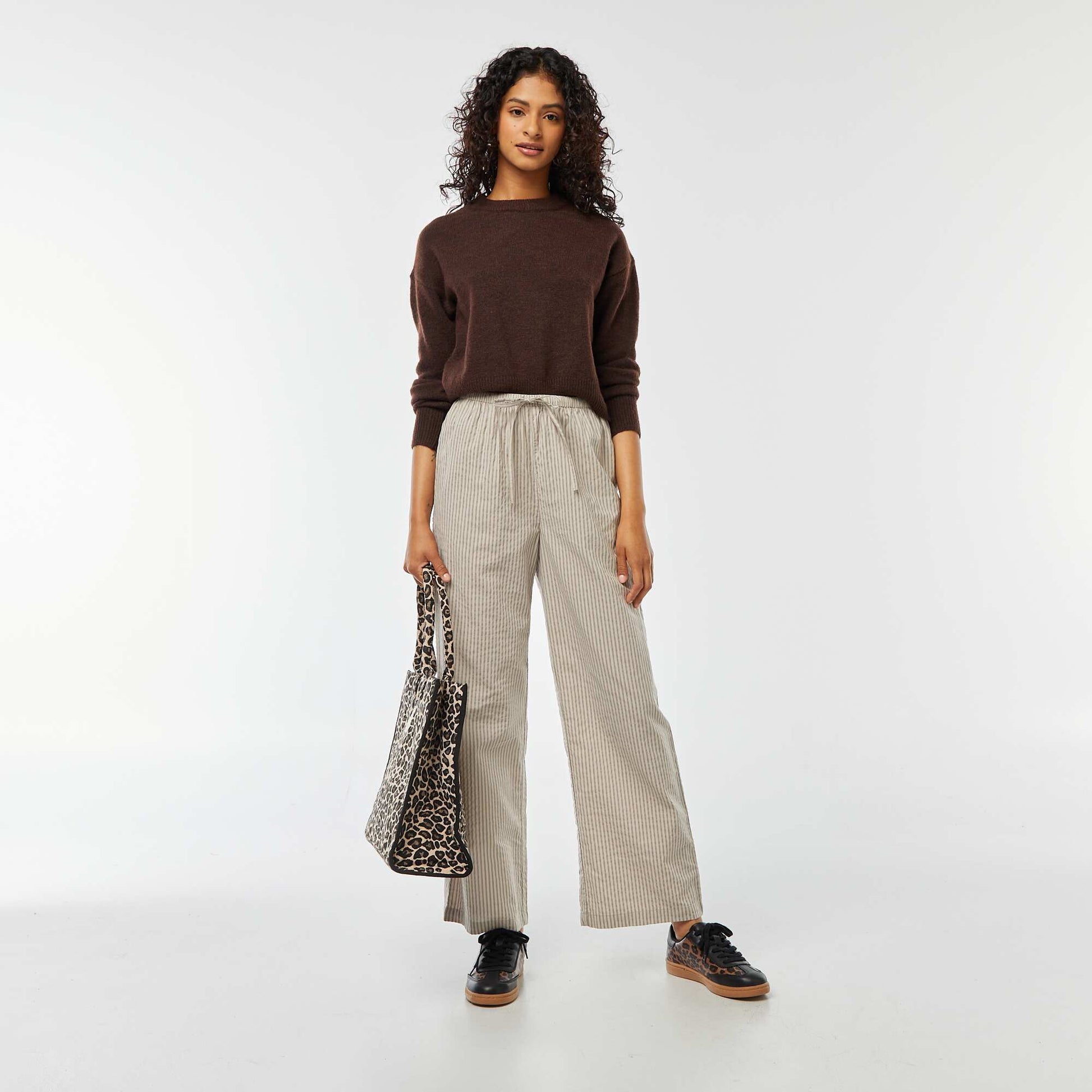 Pull crop top en maille douce MARRON