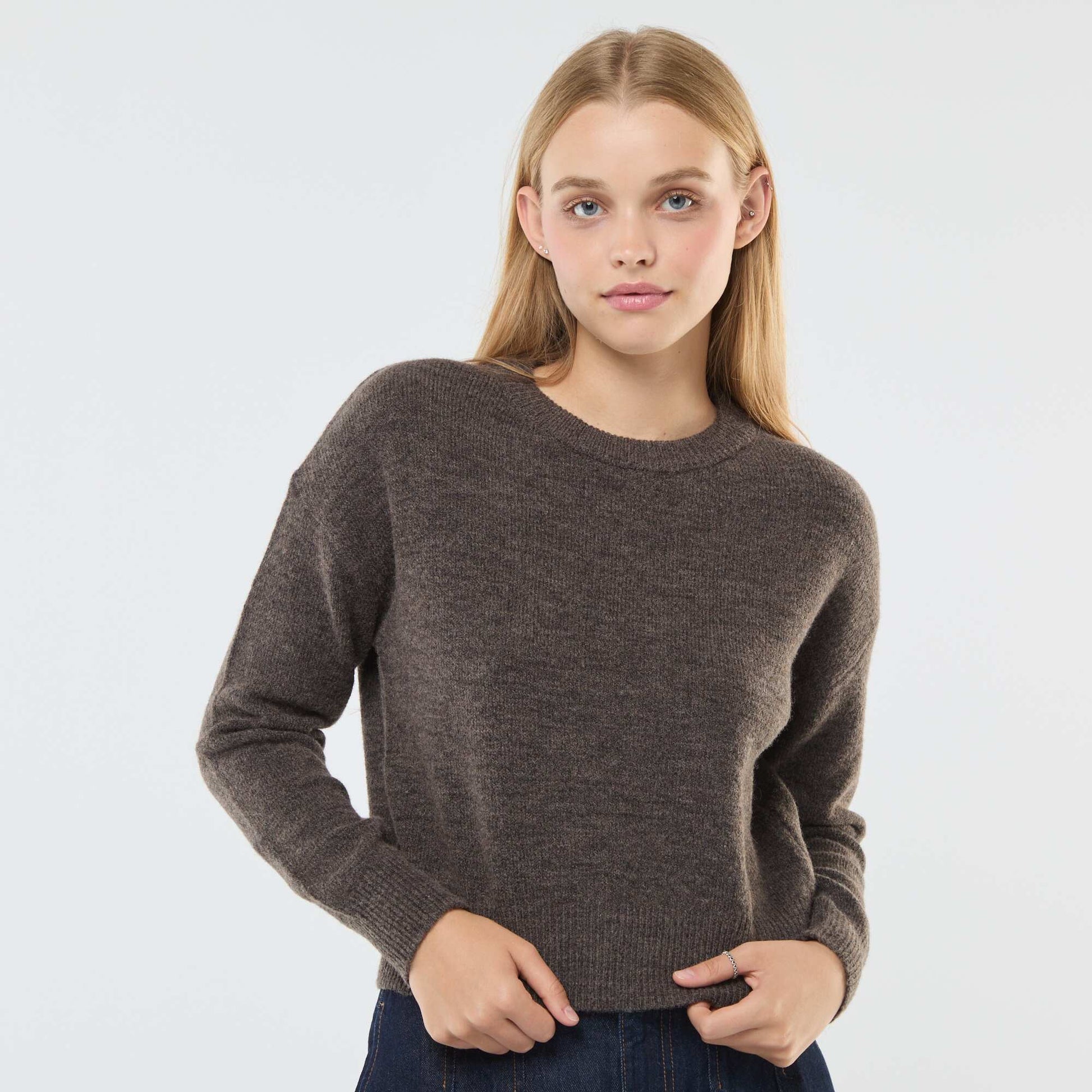 Pull crop top en maille douce MARRON
