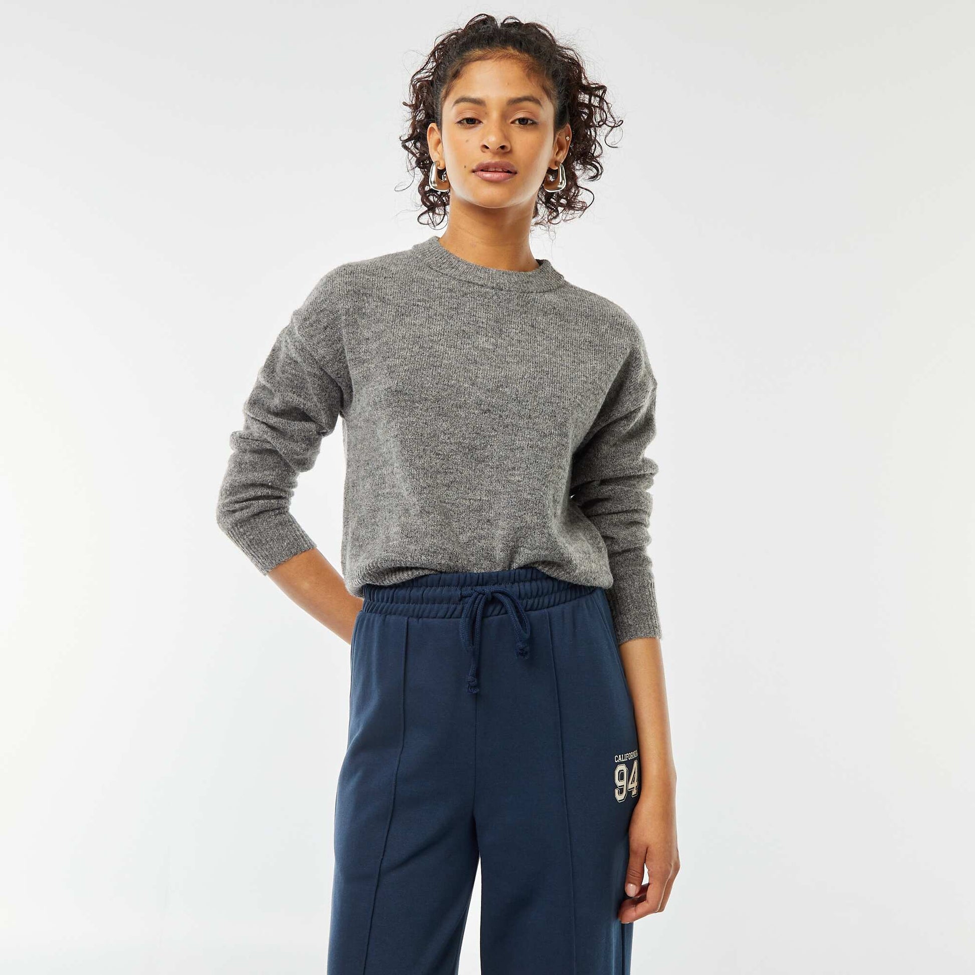 Pull crop top en maille douce GRIS