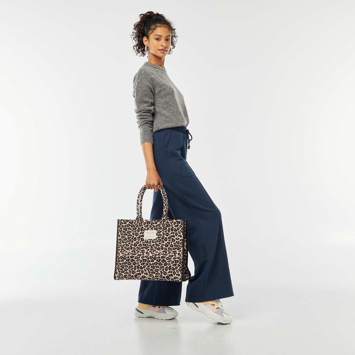 Pull crop top en maille douce GRIS