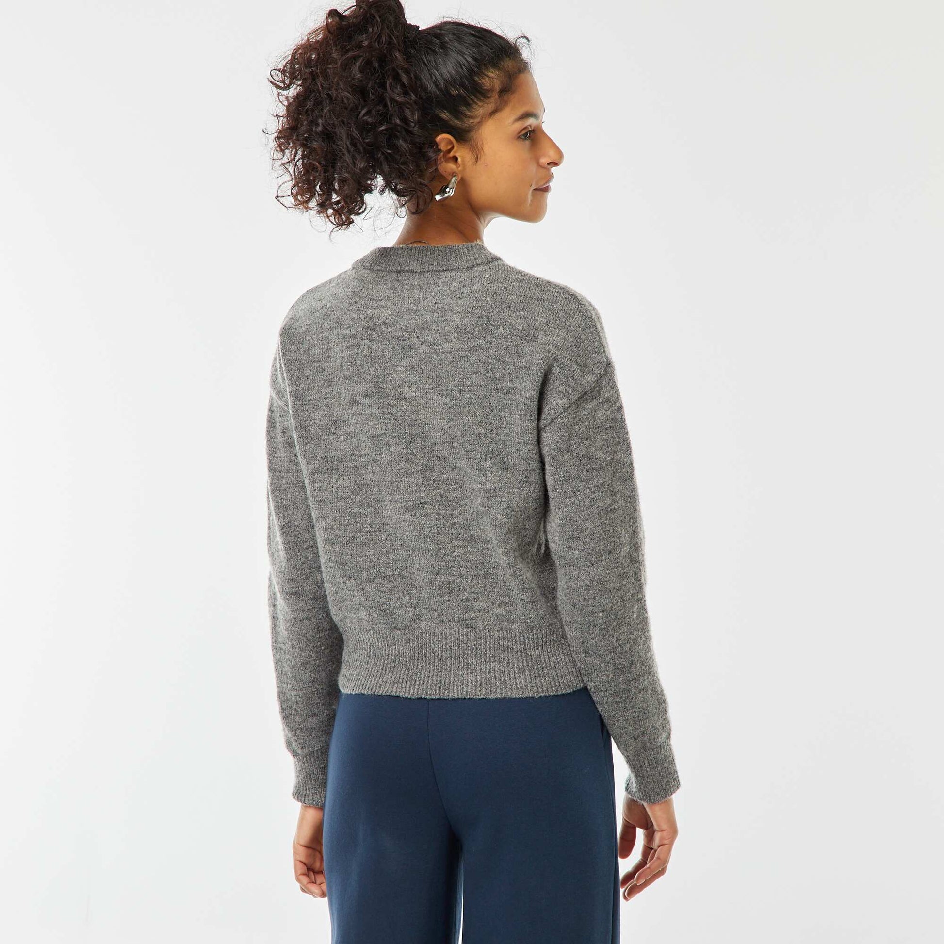Pull crop top en maille douce GRIS