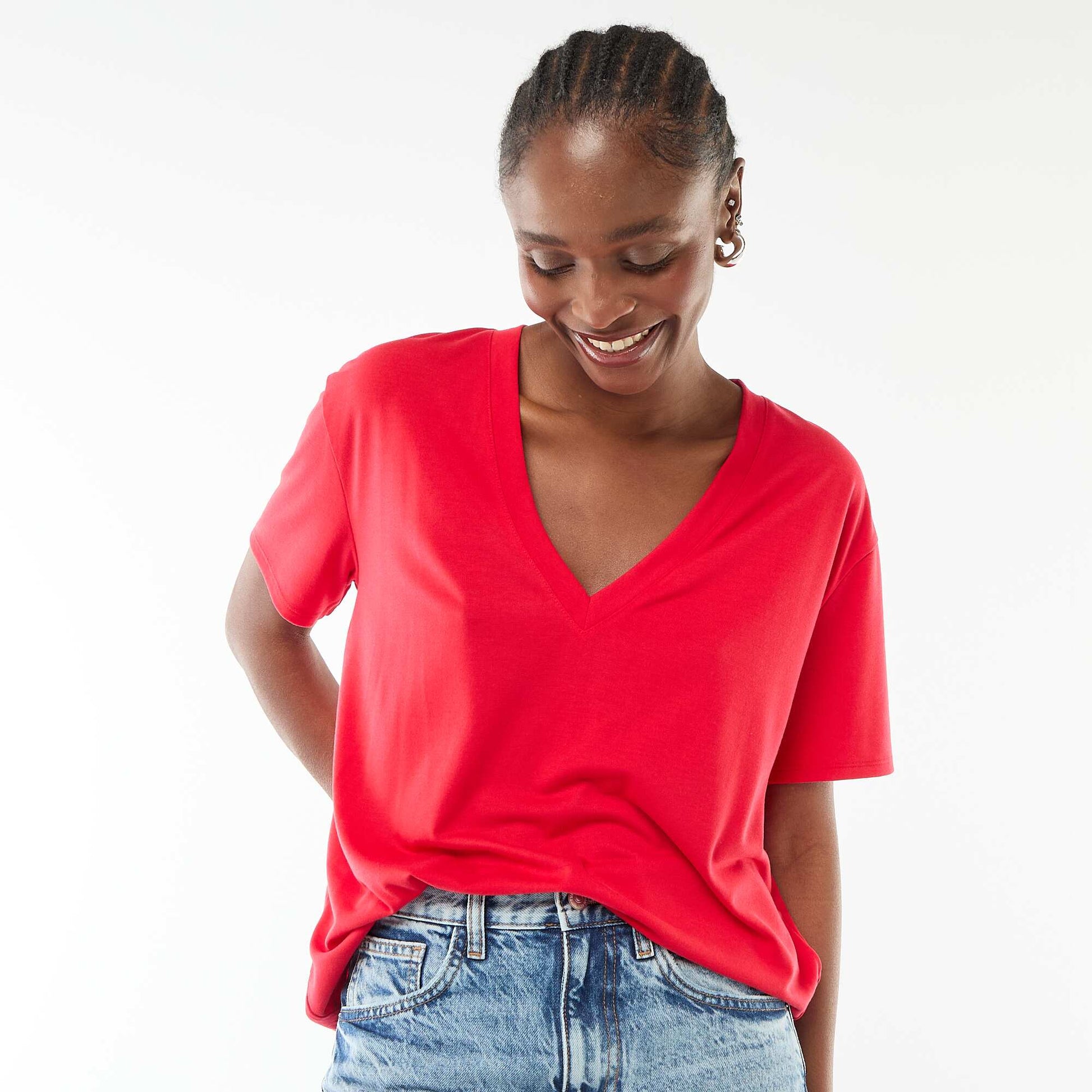 Tee-shirt manches courtes avec encolure en V ROUGE