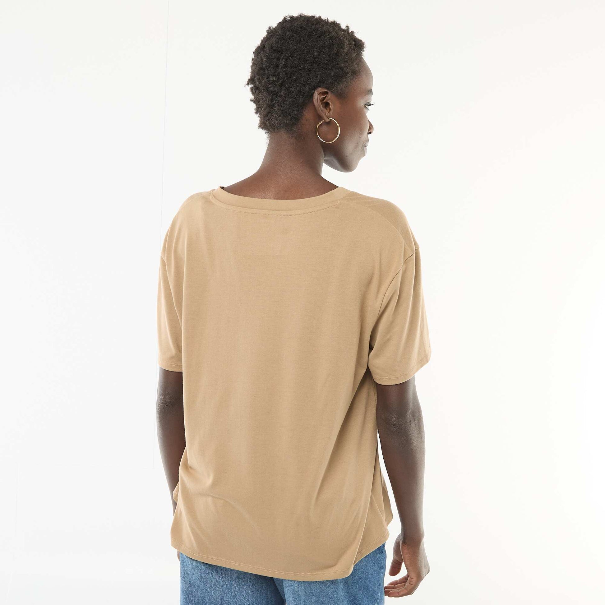 Tee-shirt manches courtes avec encolure en V BEIGE