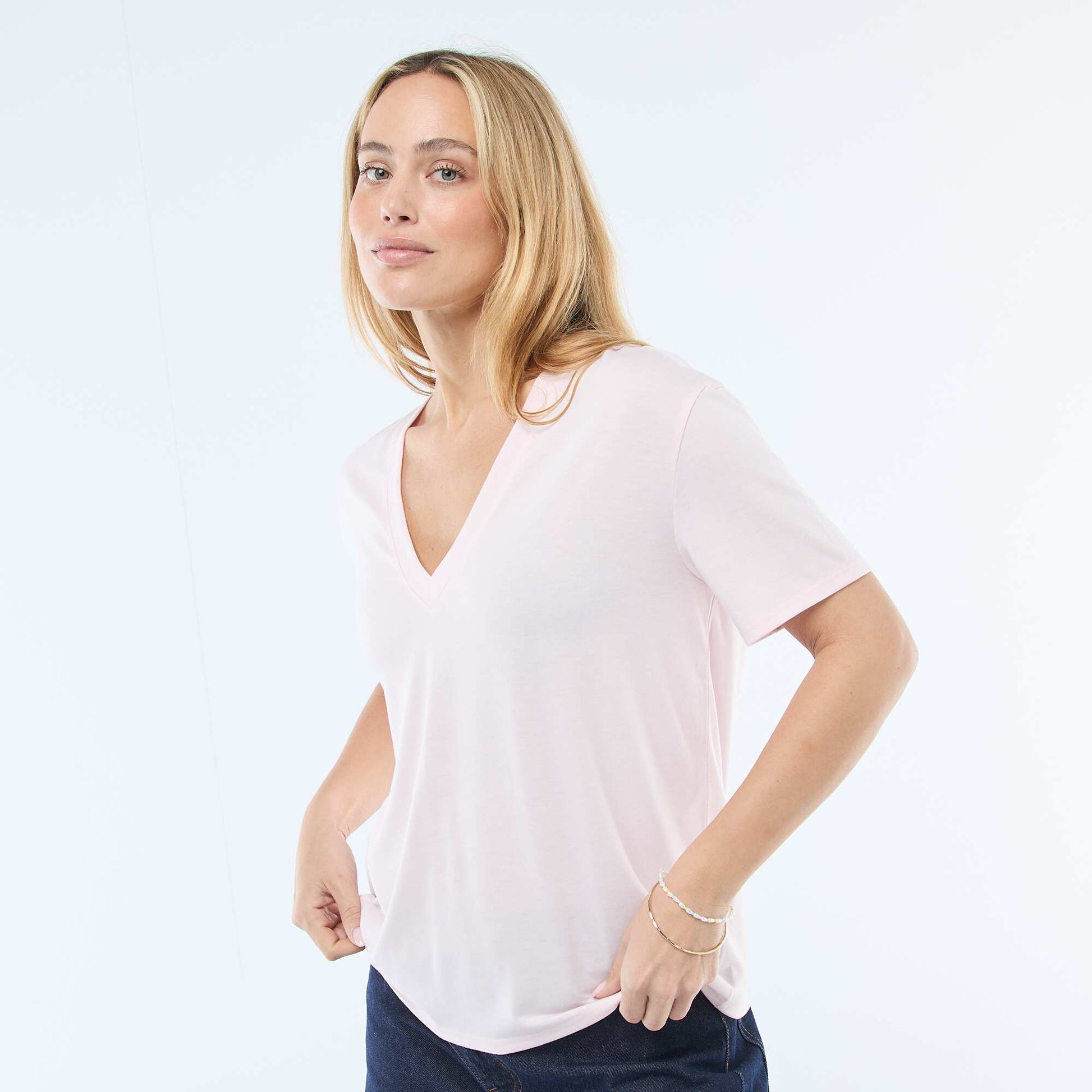 Tee-shirt manches courtes avec encolure en V ROSE