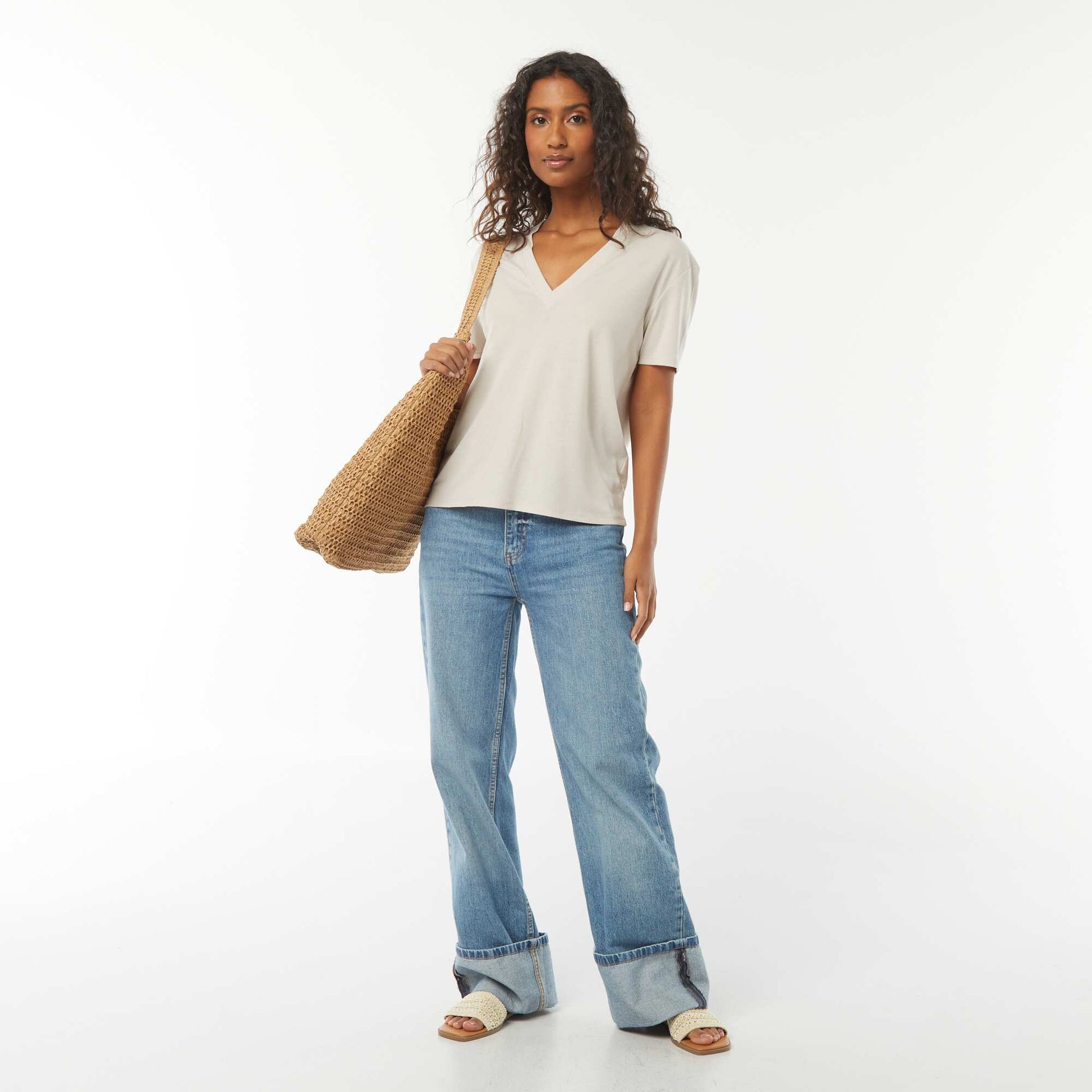 Tee-shirt manches courtes avec encolure en V BEIGE