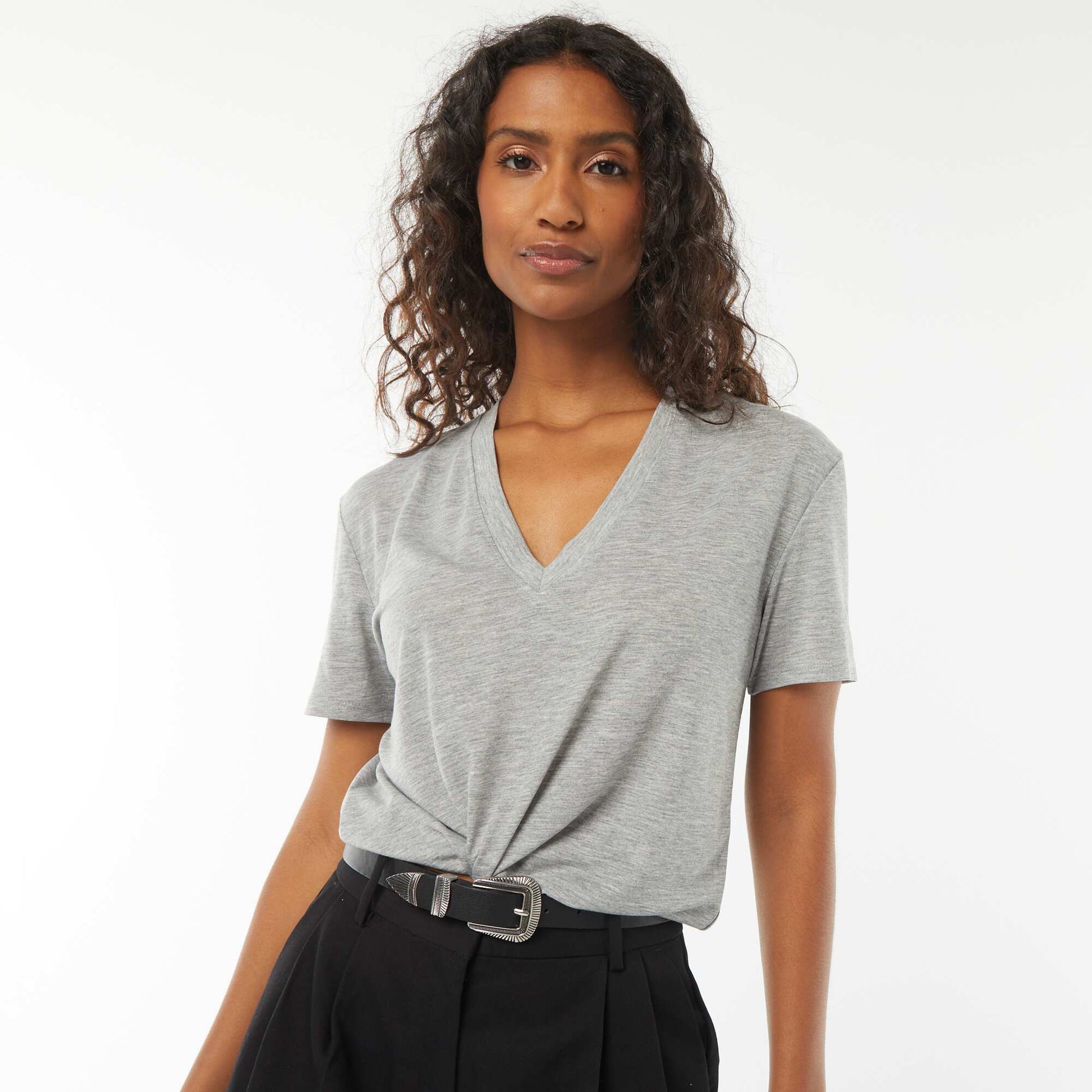 Tee-shirt manches courtes avec encolure en V GRIS