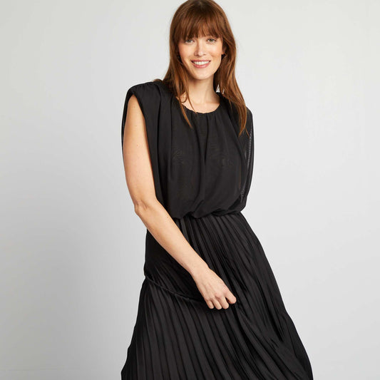 Top sans manches en voile plissé NOIR