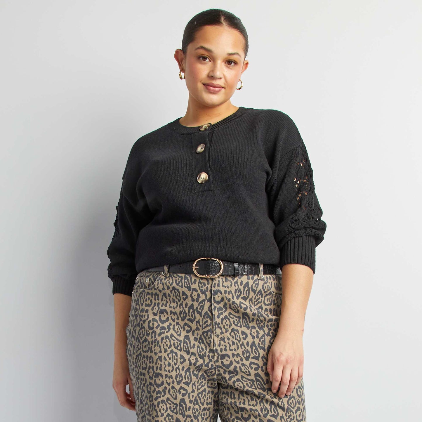 Pull en crochet avec col boutonné NOIR