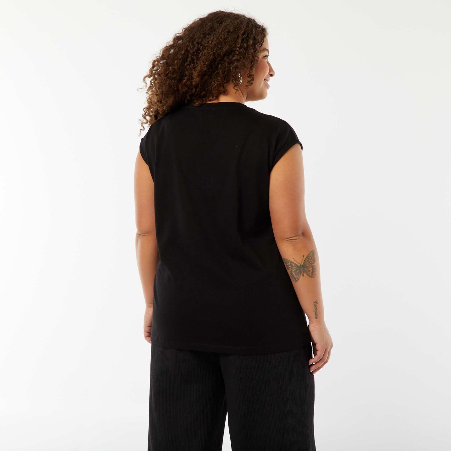 T-shirt à manches courtes brodé NOIR