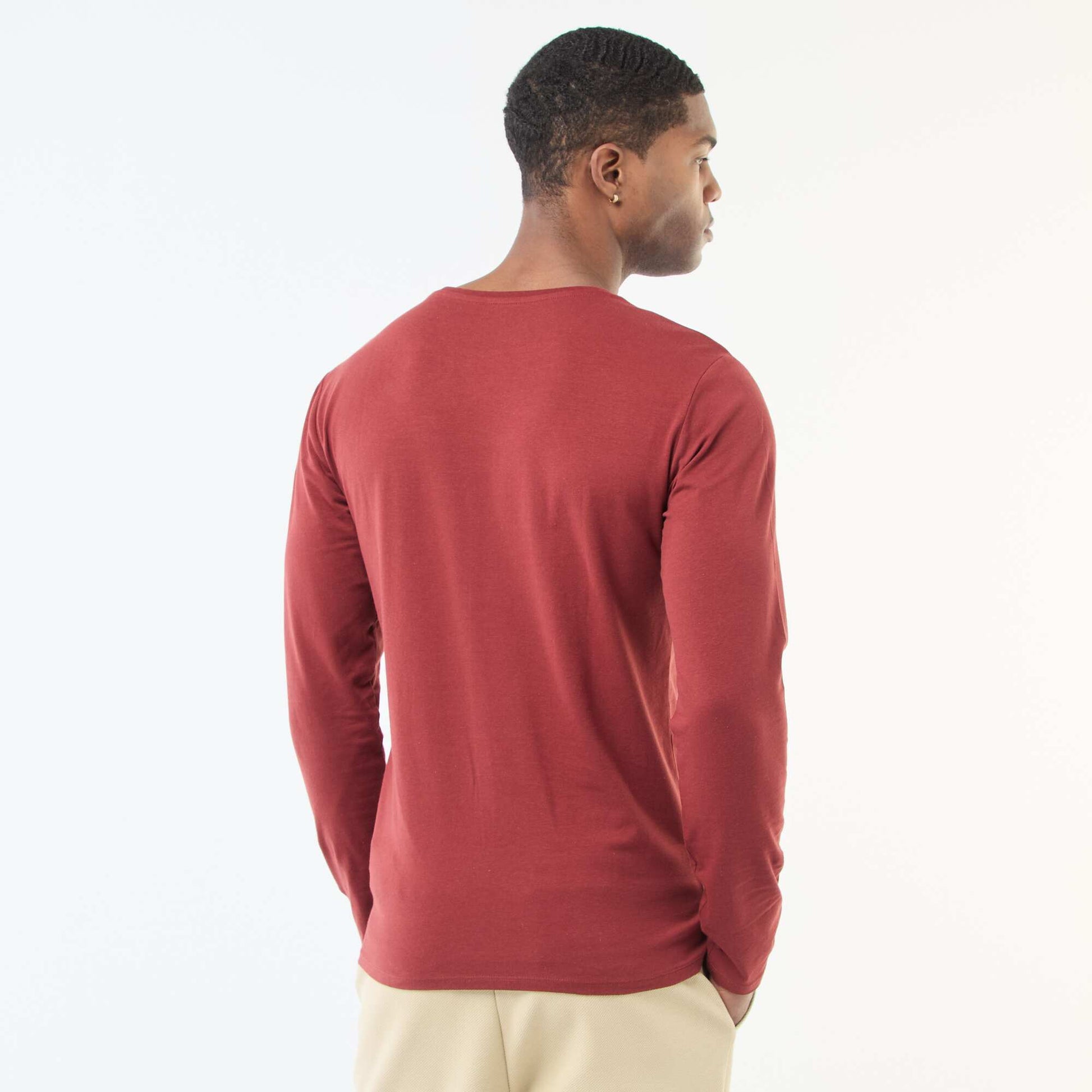 T-shirt uni à manches longues et col rond ROUGE