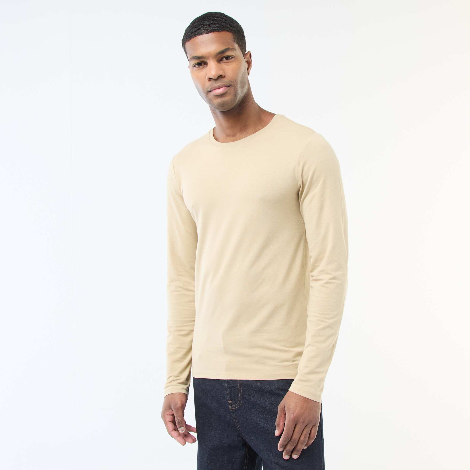 T-shirt uni à manches longues et col rond BEIGE