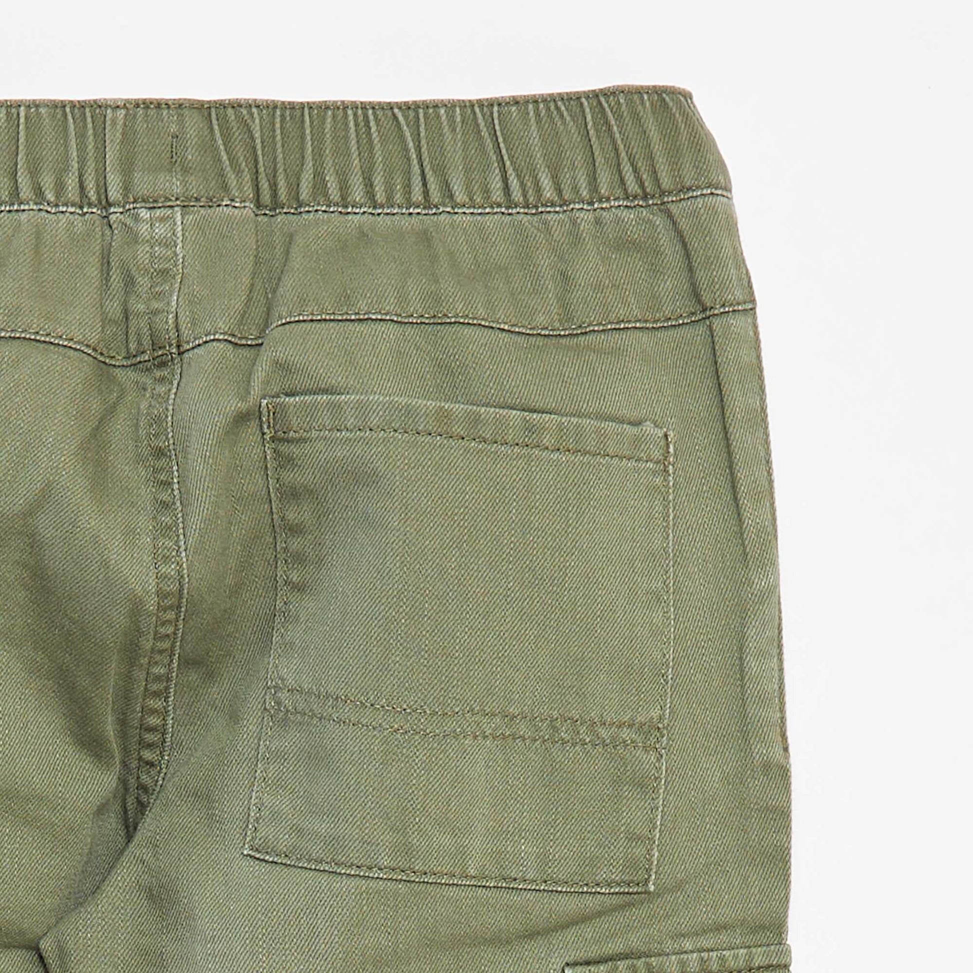 Pantalon multipoche avec taille ajustable VERT