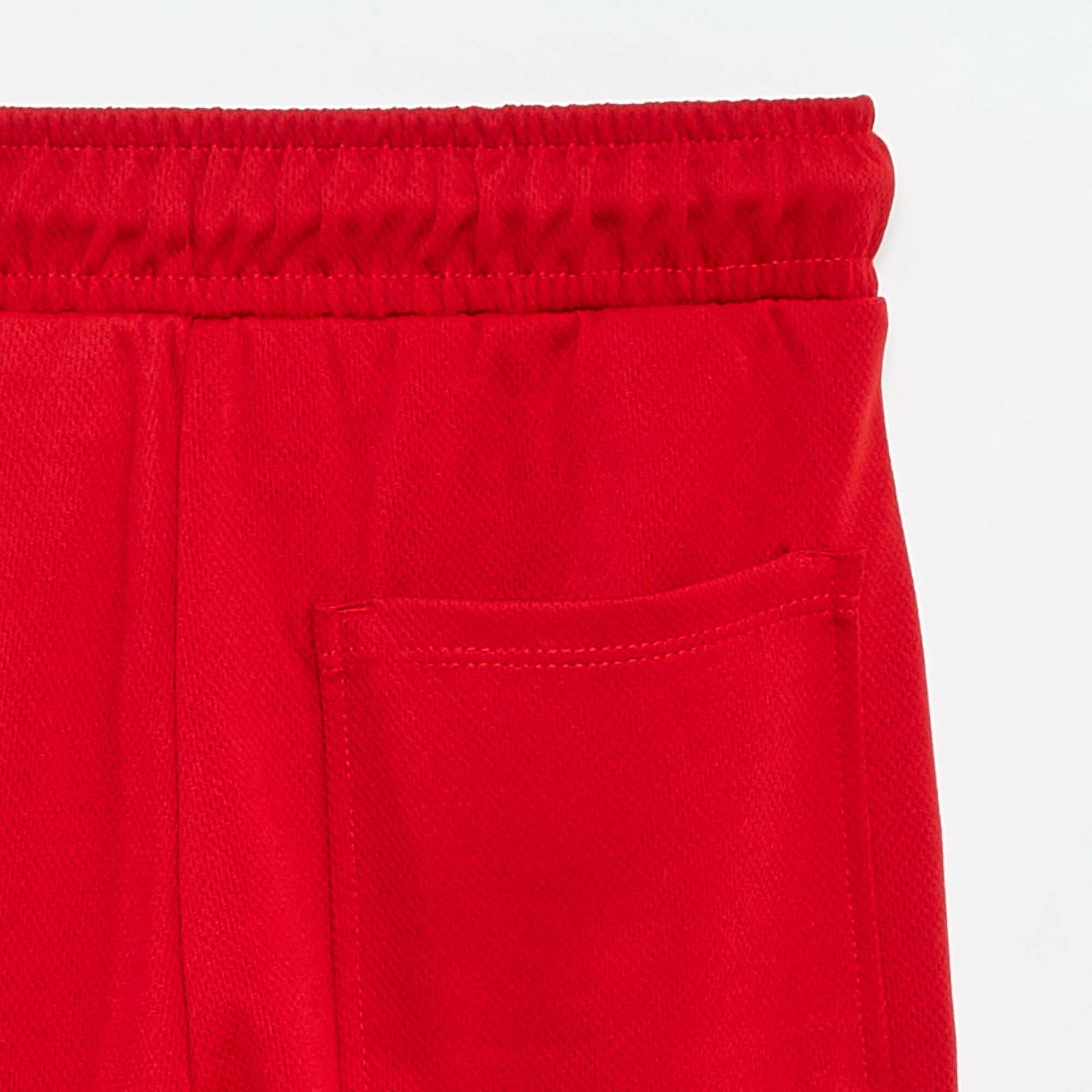 Bermuda de sport léger avec poches ROUGE