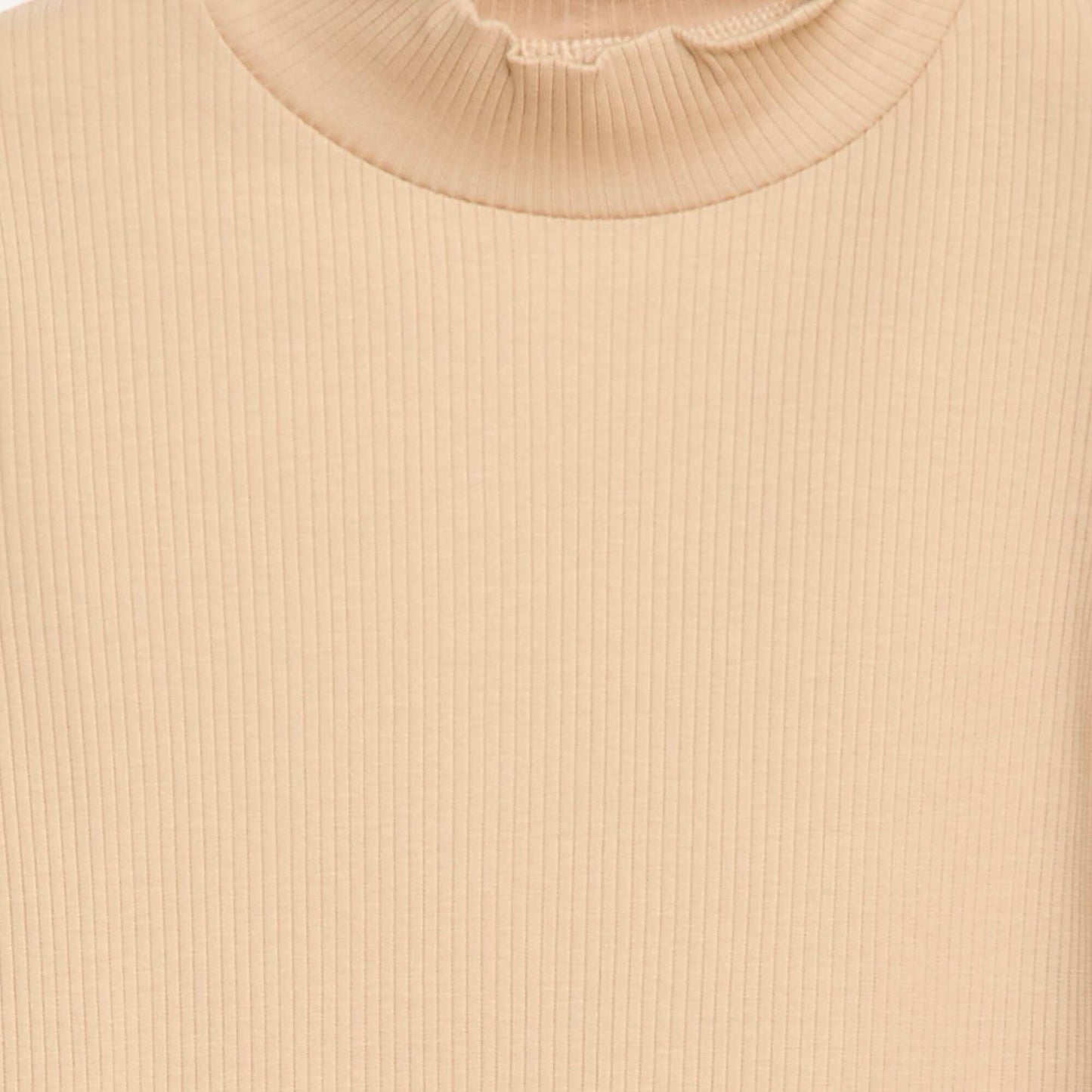 Pull à col roulé côtelé BEIGE