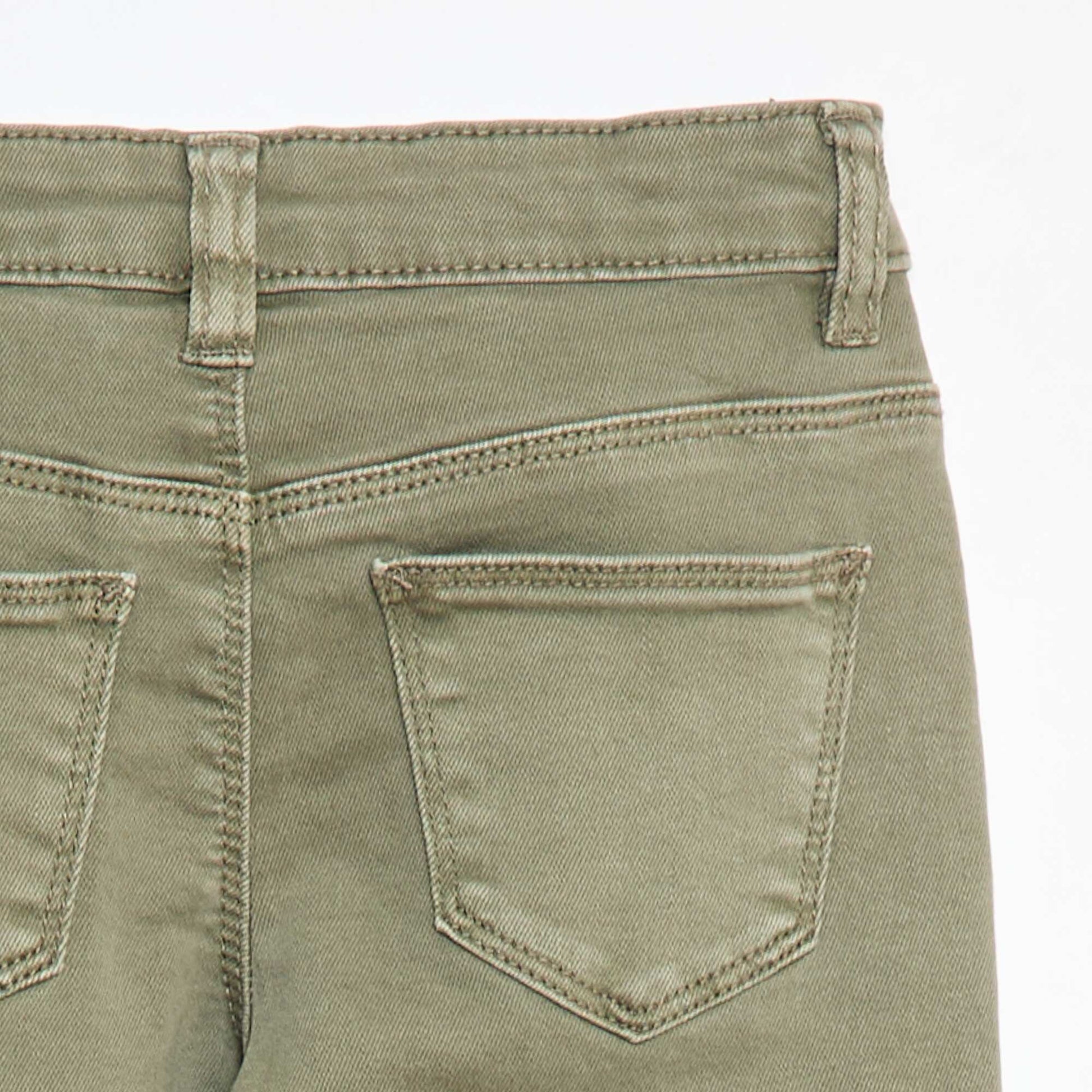 Pantalon en twill avec ouverture pressionnée - VERT
