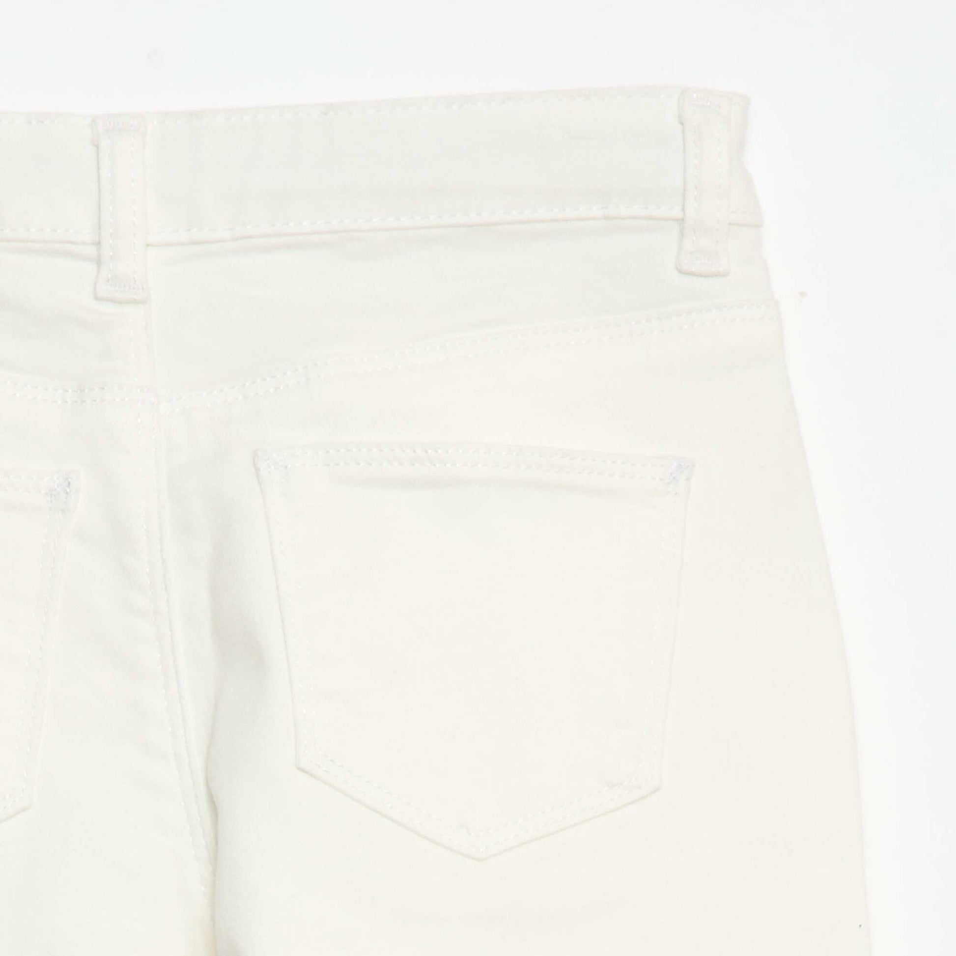 Pantalon en twill avec ouverture pressionnée - Coupe + confortable BLANC