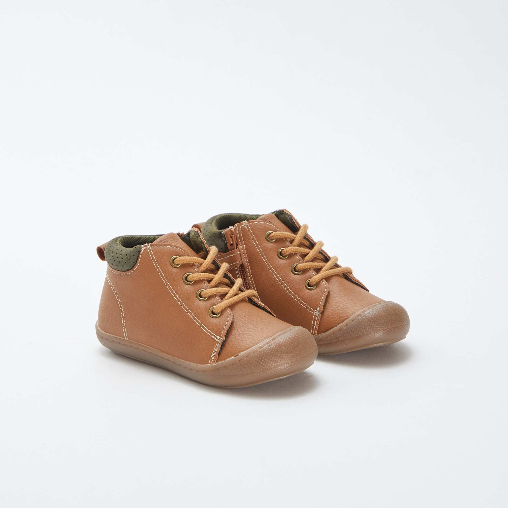 Chaussures KITCHOUN premiers pas à lacets MARRON