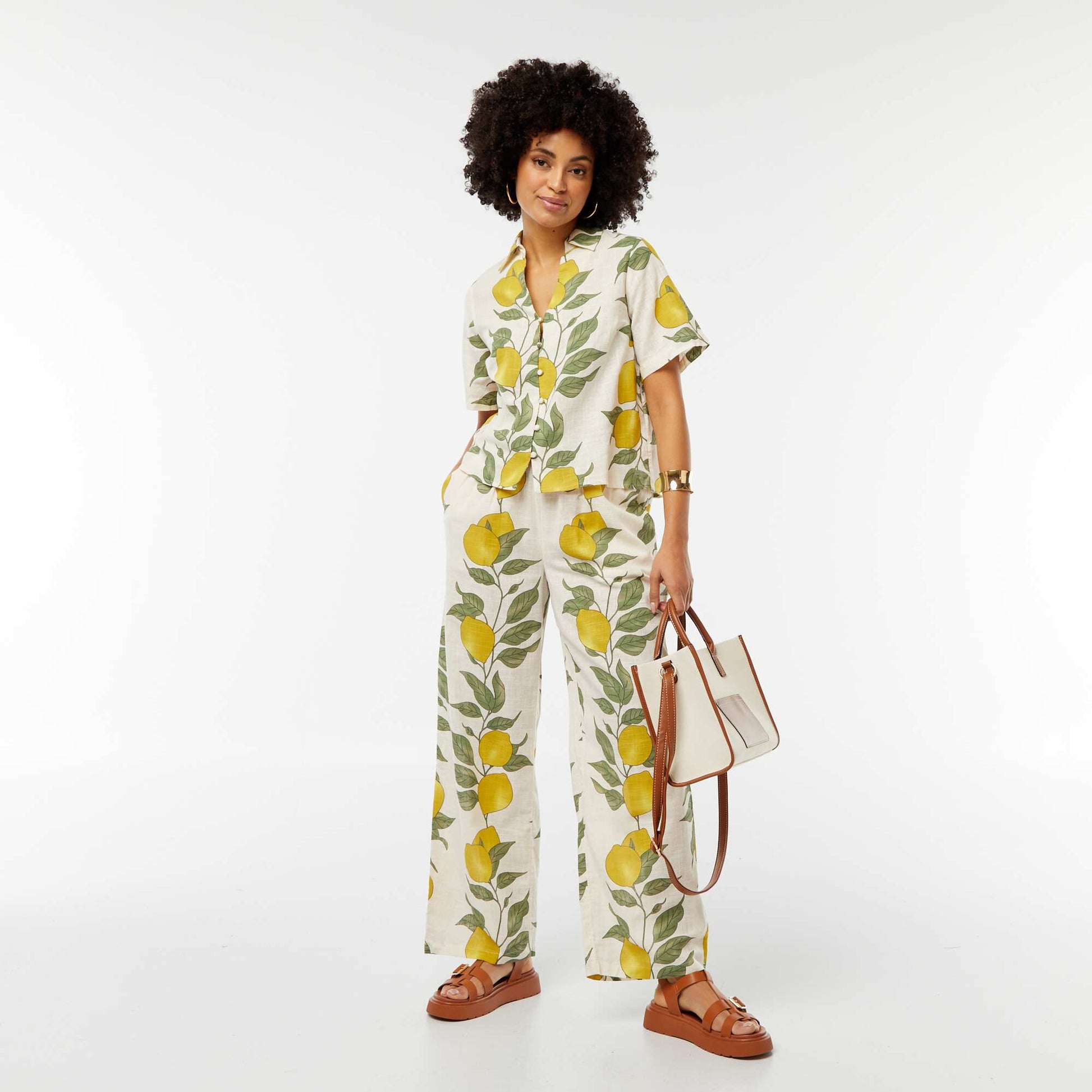 Pantalon large et fluide avec imprimé citron BEIGE