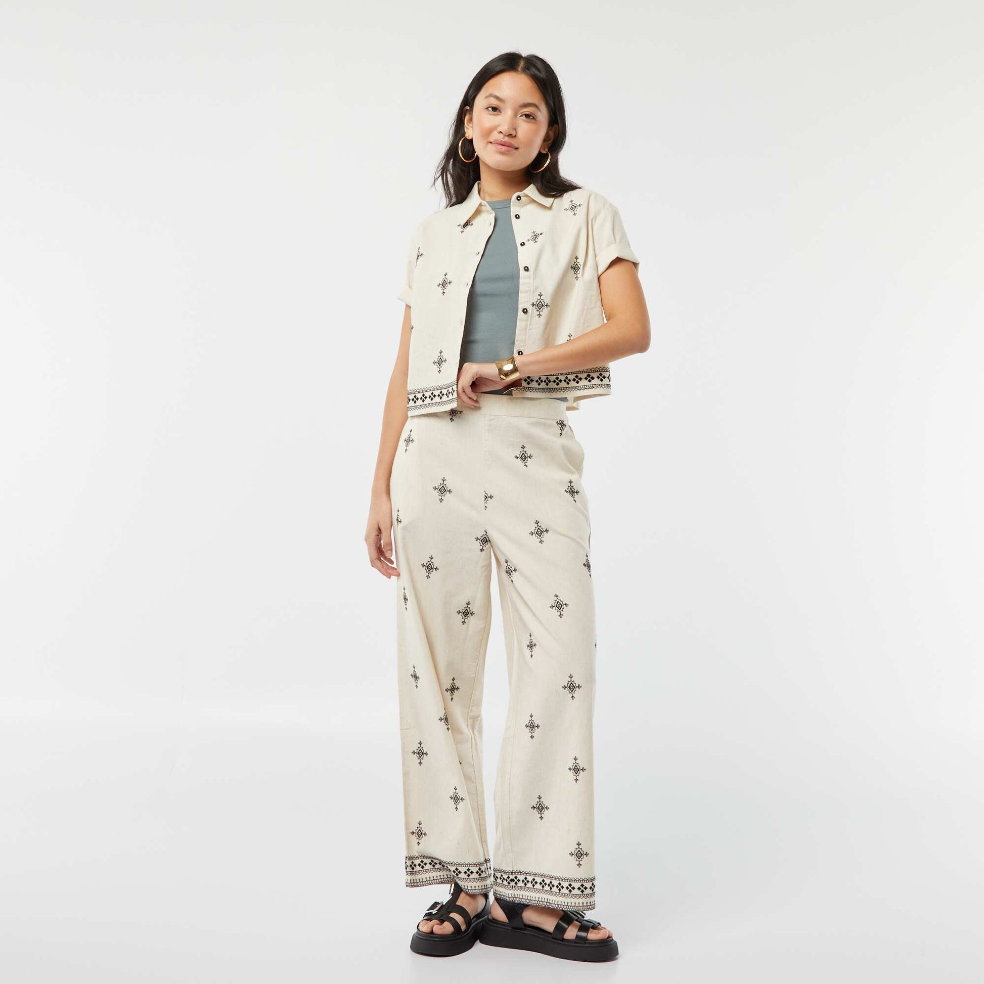 Pantalon large 3/4 avec broderies BEIGE