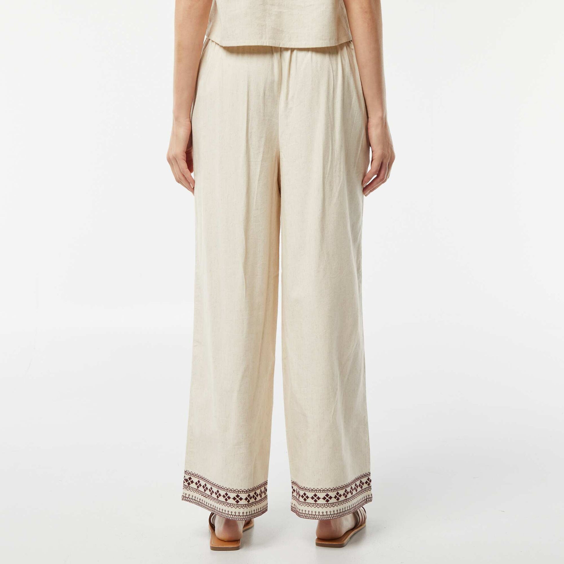 Pantalon large 3/4 avec broderies BEIGE
