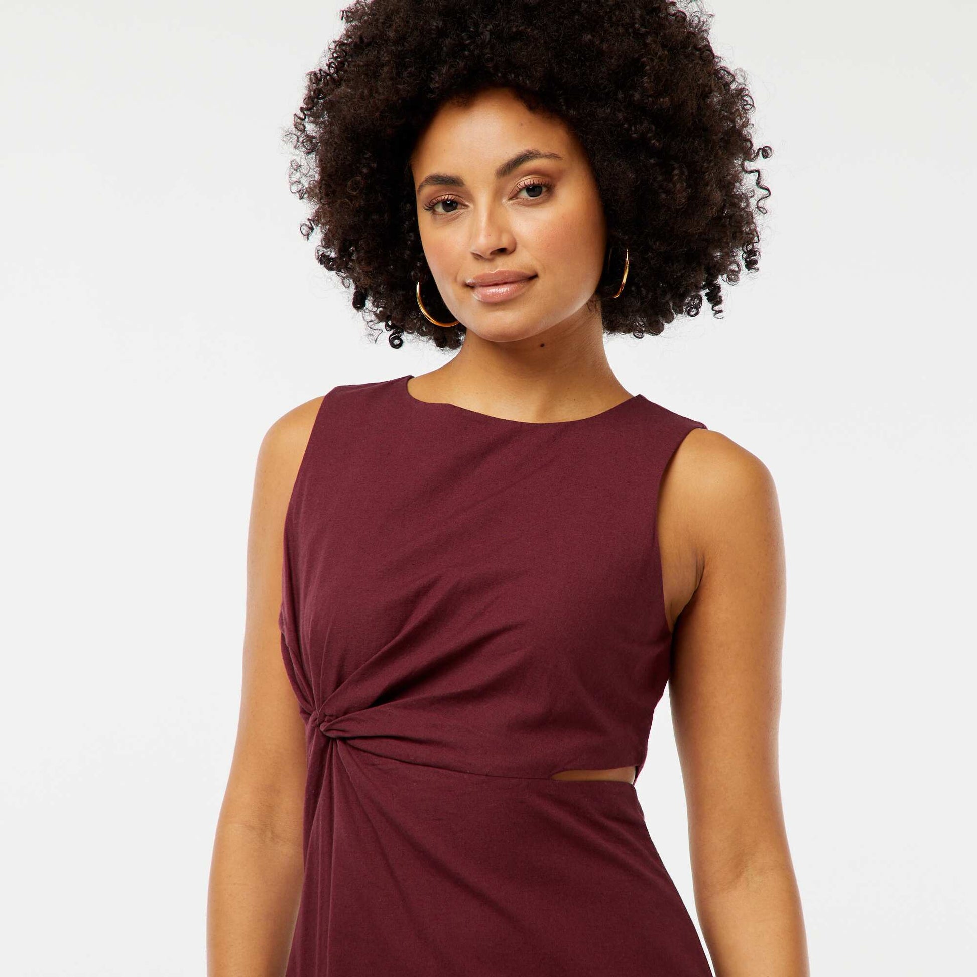 Robe midi sans manches ouverte sur le côté ROUGE