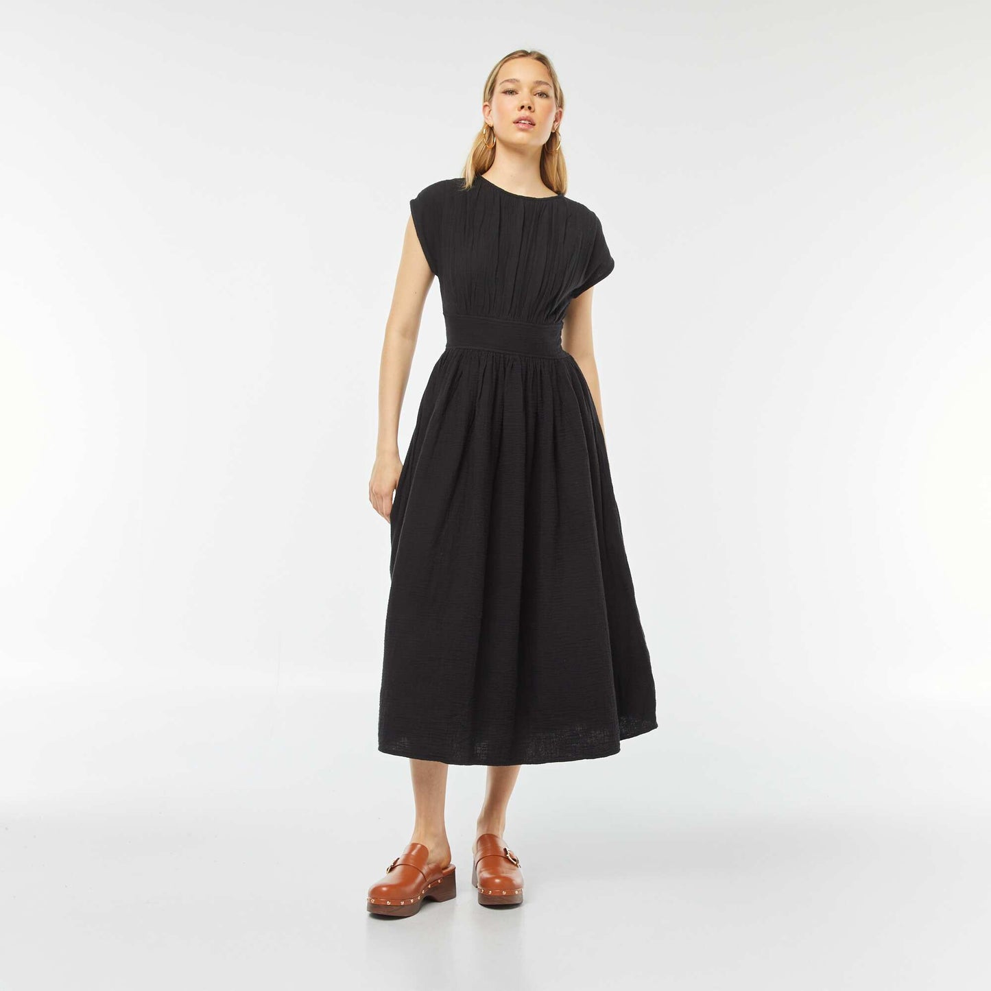 Robe longue sans manches NOIR