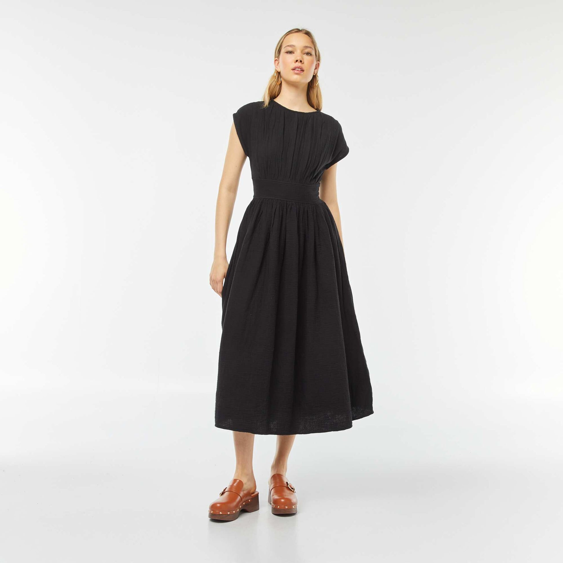 Robe longue sans manches NOIR