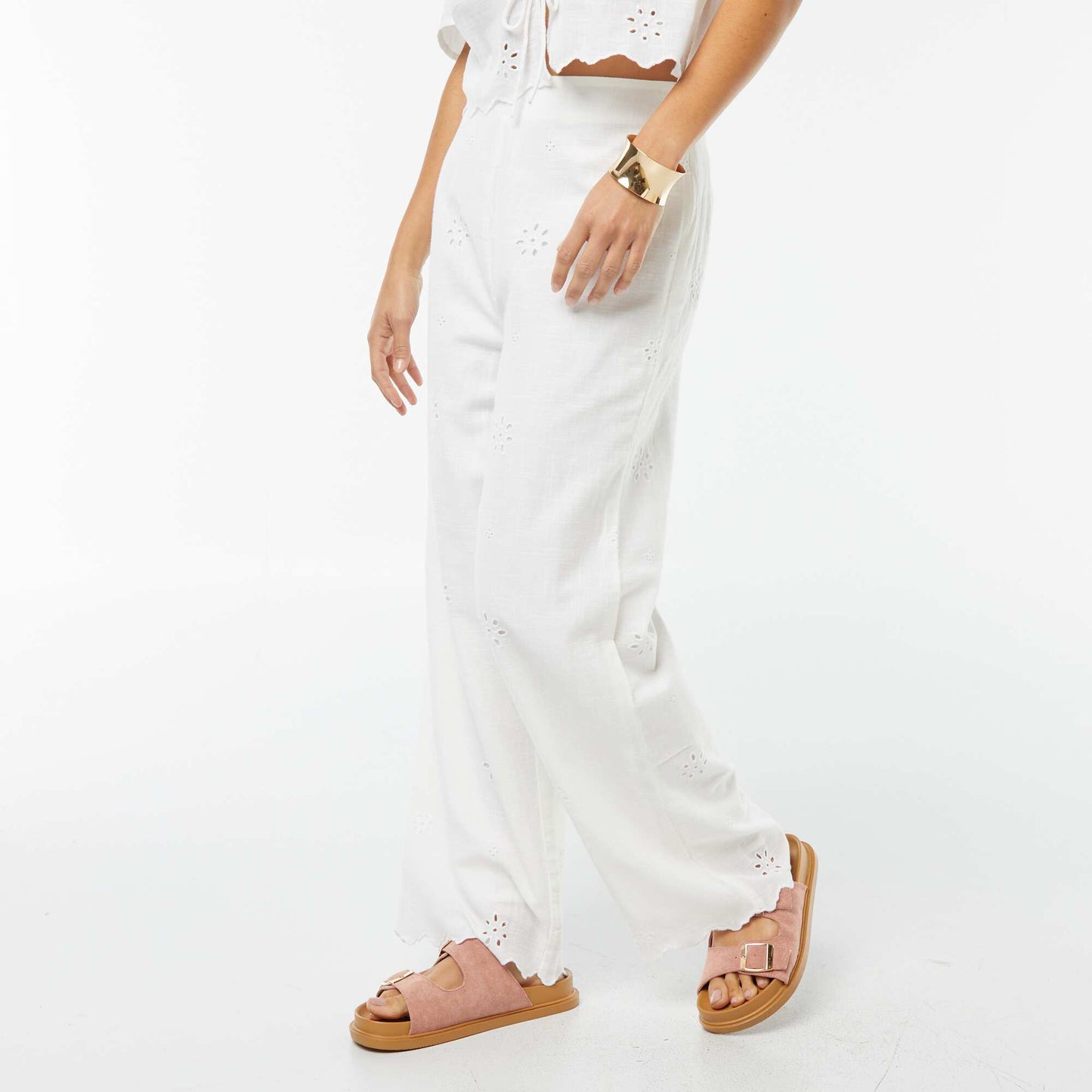 Pantalon large avec broderies anglaises BLANC