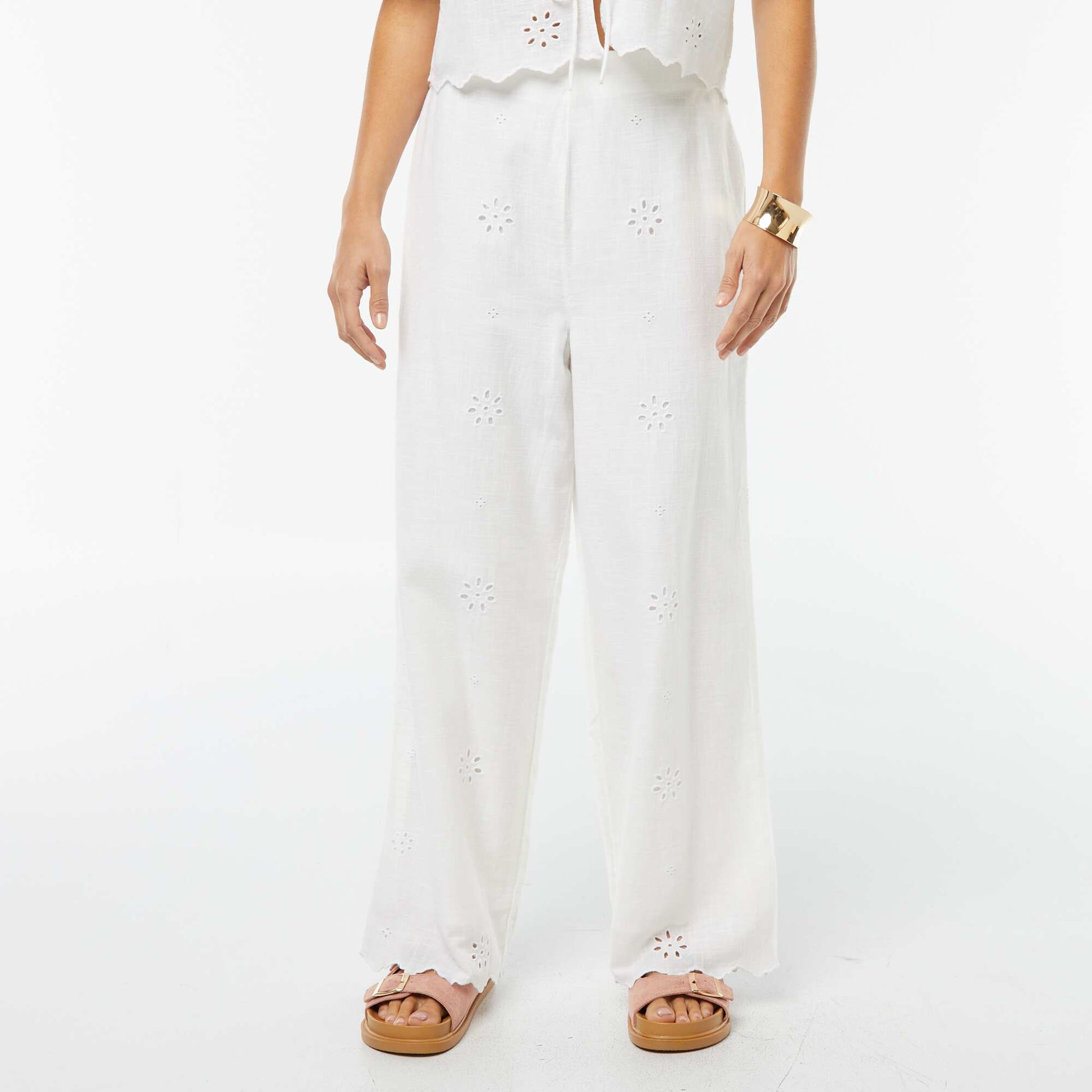 Pantalon large avec broderies anglaises BLANC