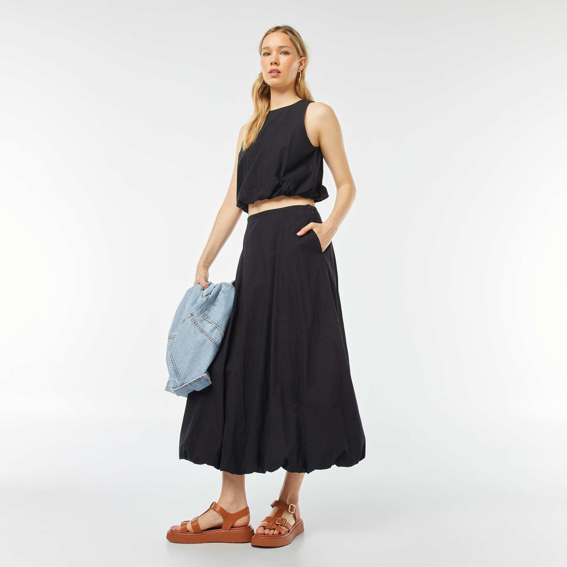 Top sans manches forme ballon NOIR