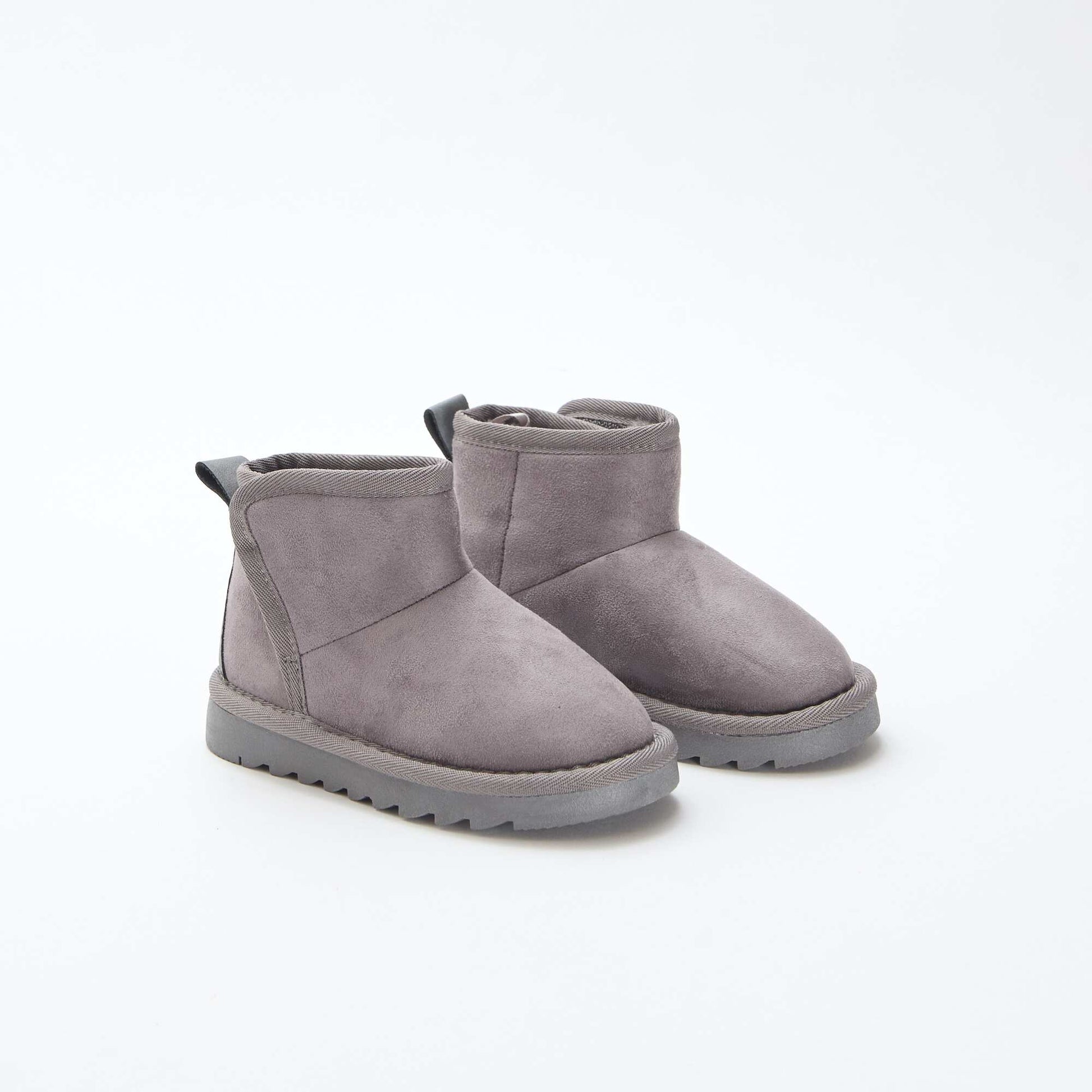 Petites bottes style sudédois en ubuck GRIS