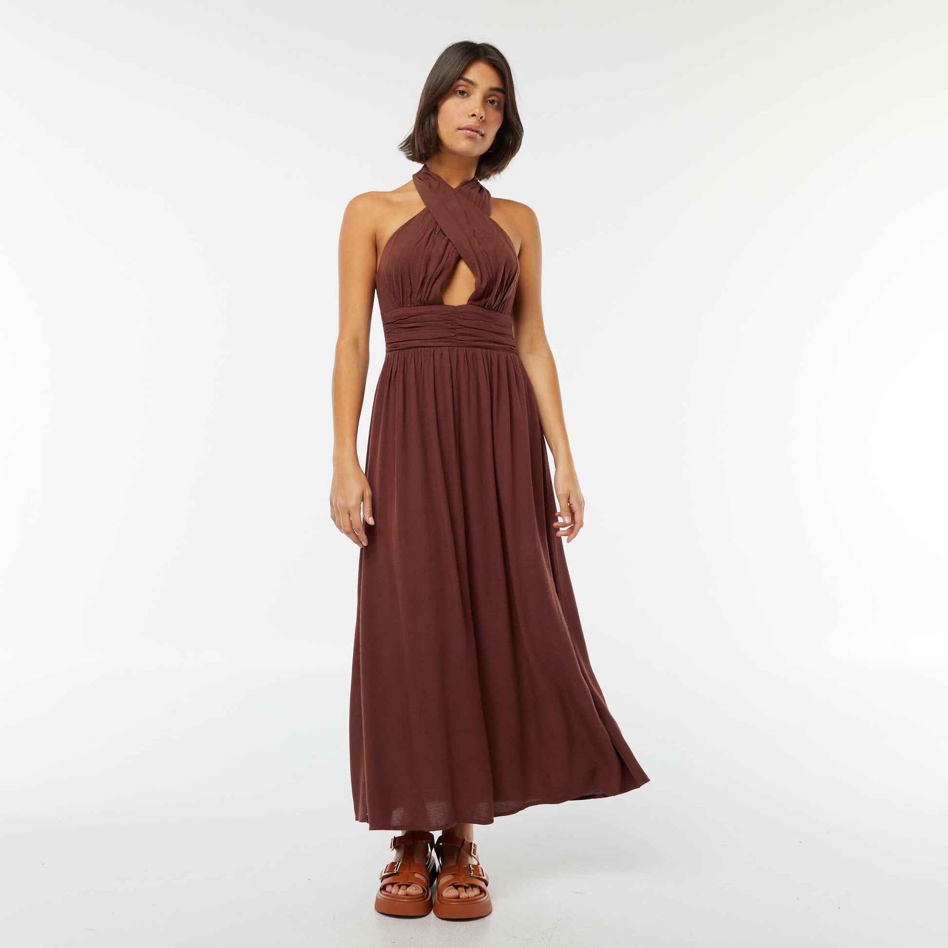Robe longue fluide avec large décolleté MARRON