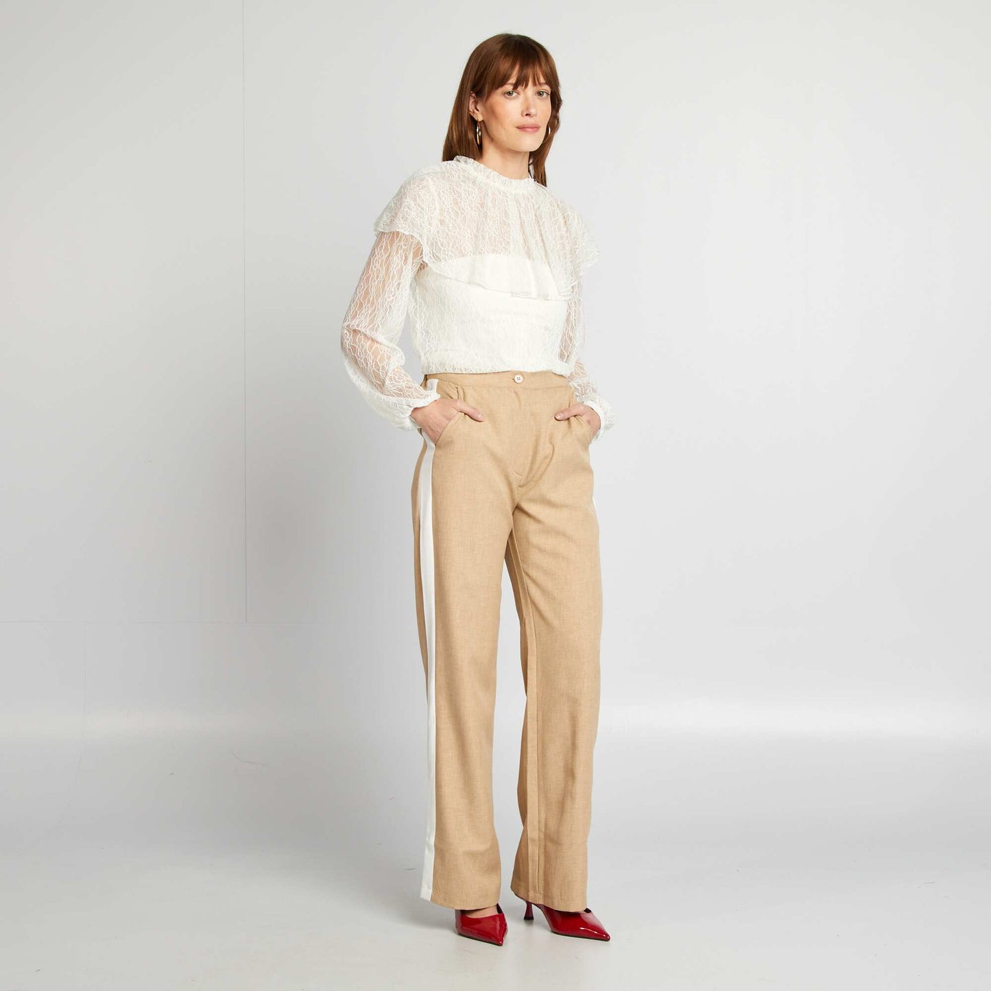 Blouse en dentelle volantée BLANC