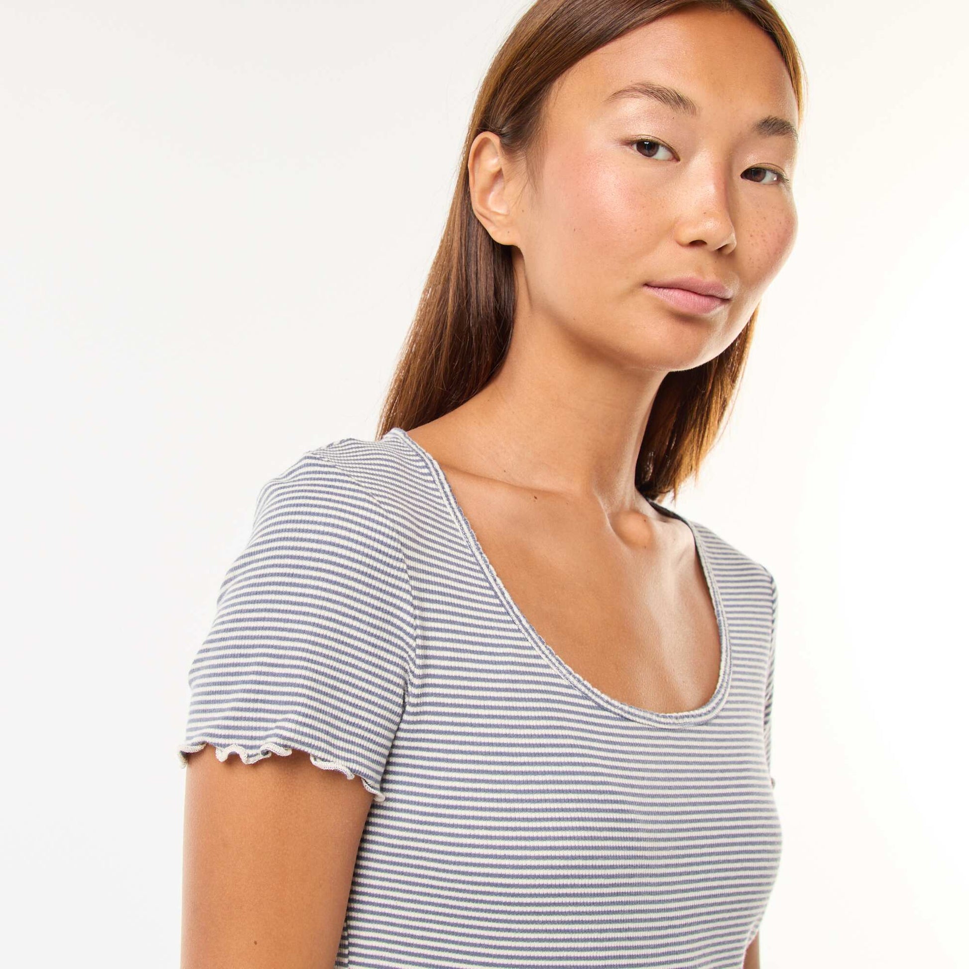 T-shirt uni en maille côtelé manches courtes BLEU