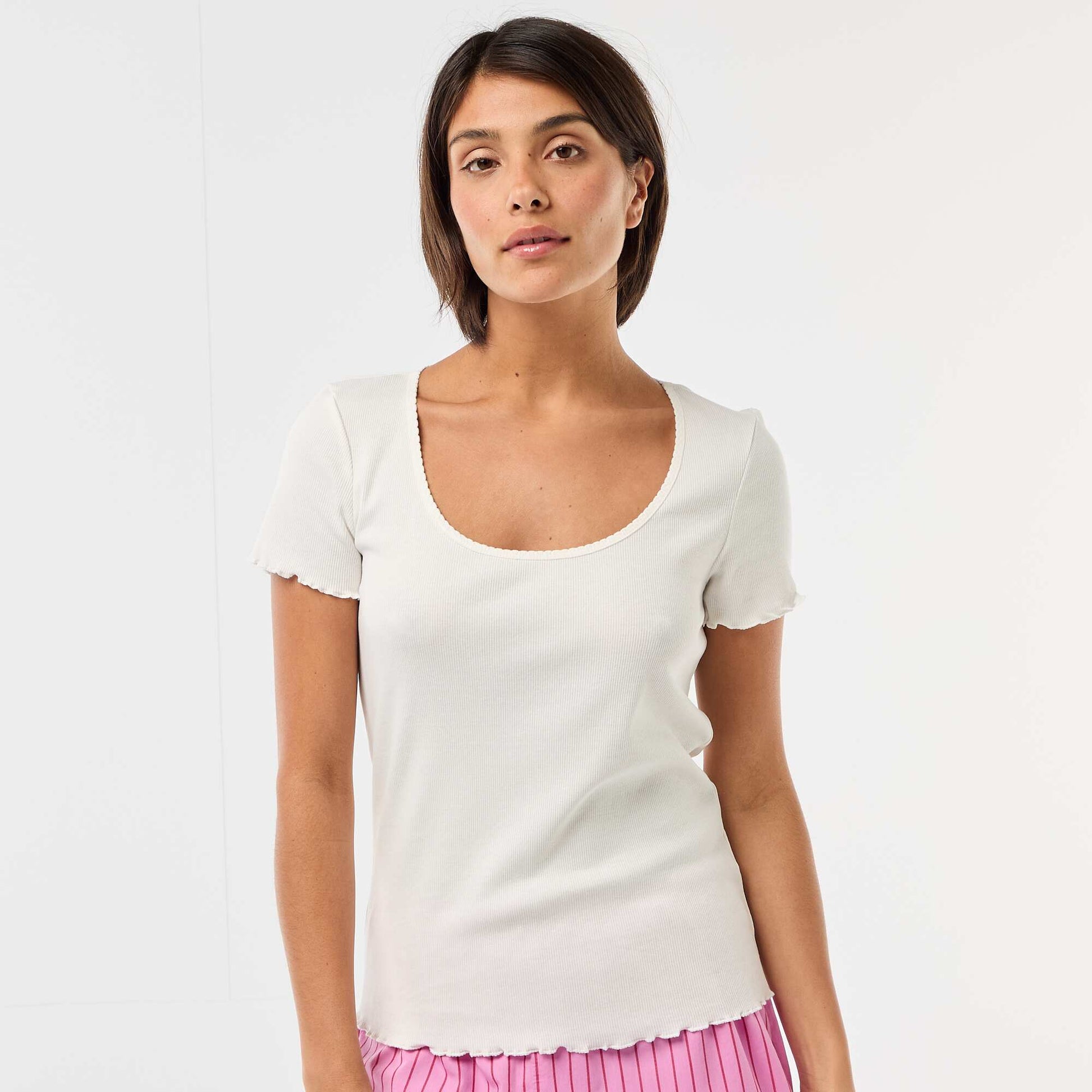 T-shirt uni en maille côtelé manches courtes BLANC