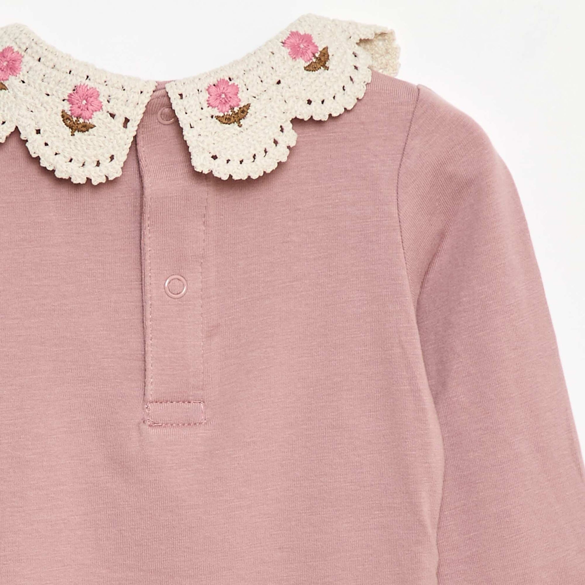 Body en maille jersey avec un col claudine brodé ROSE