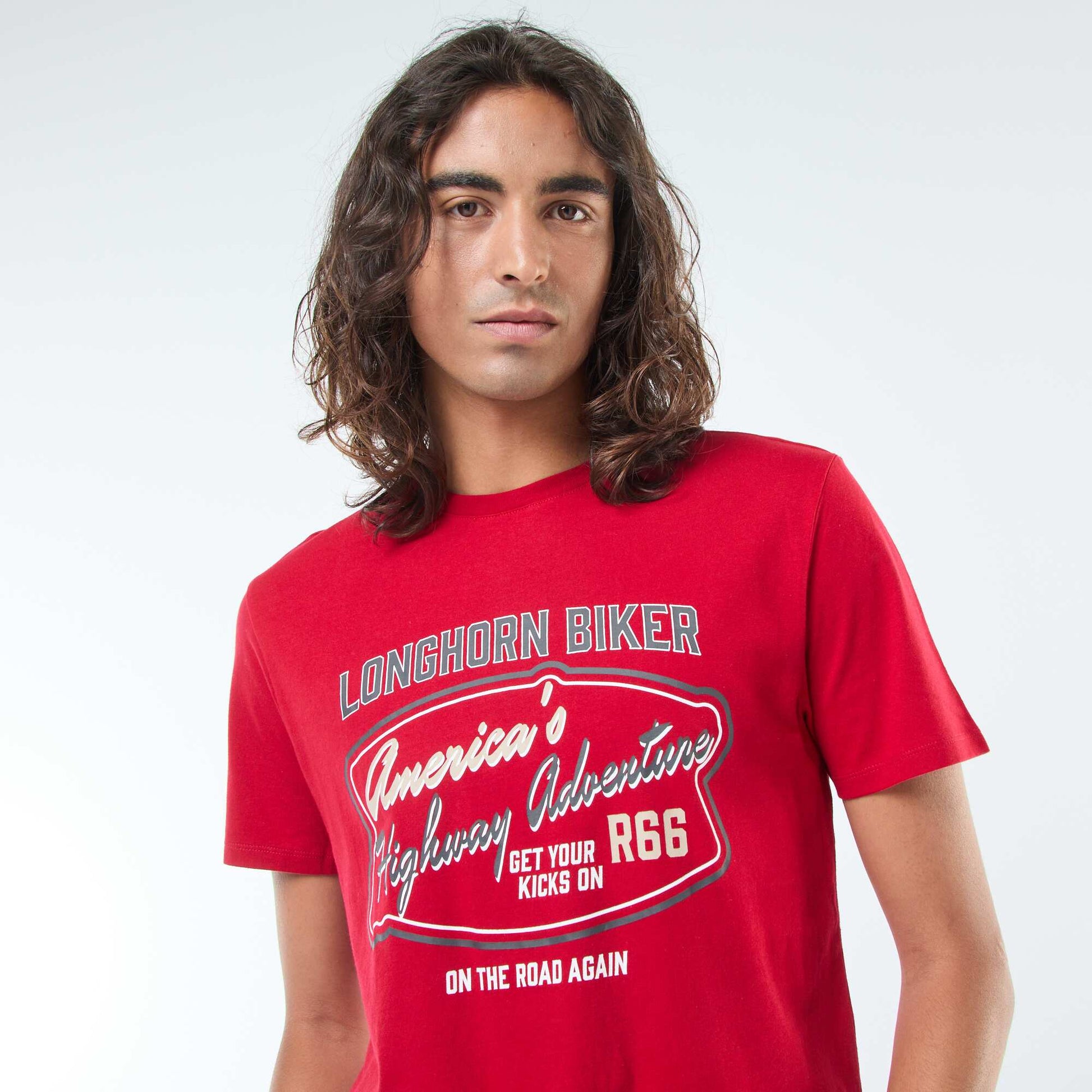 T-shirt imprimé à manches courtes et col rond ROUGE