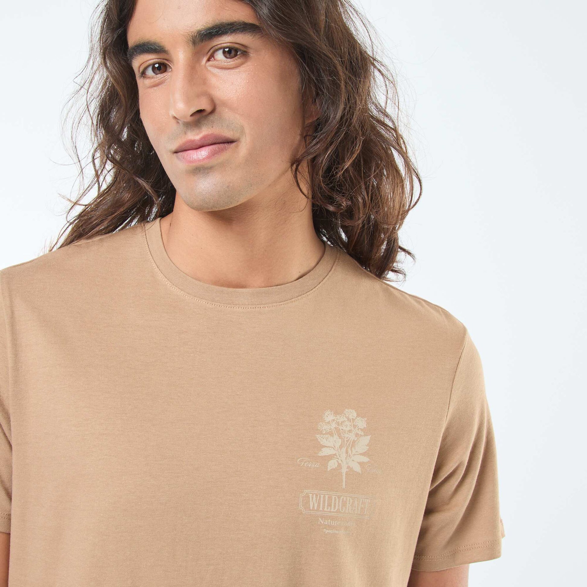 T-shirt imprimé à manches courtes et col rond BEIGE