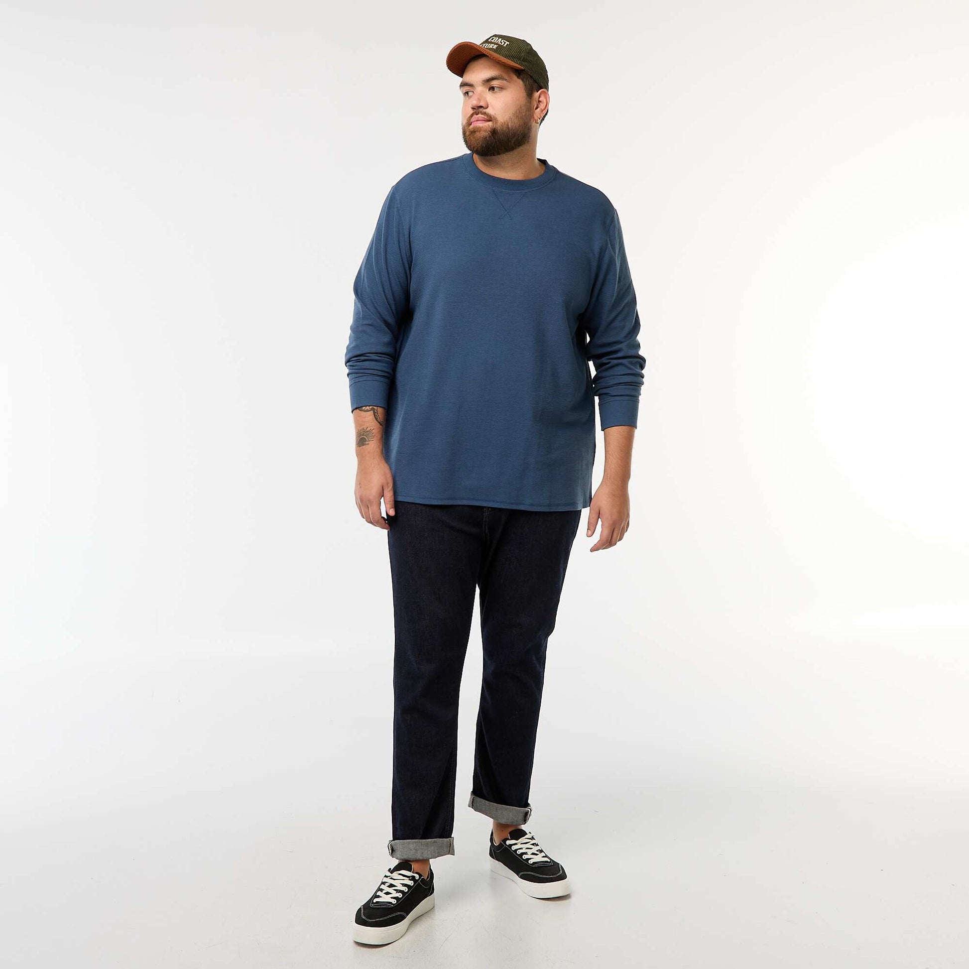 Pull en maille côtelée et col rond BLEU