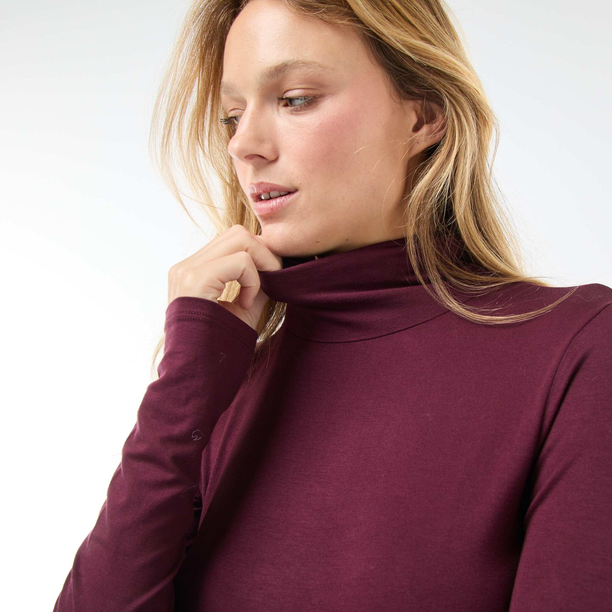 Sous-pull à col roulé et manches longues ROUGE