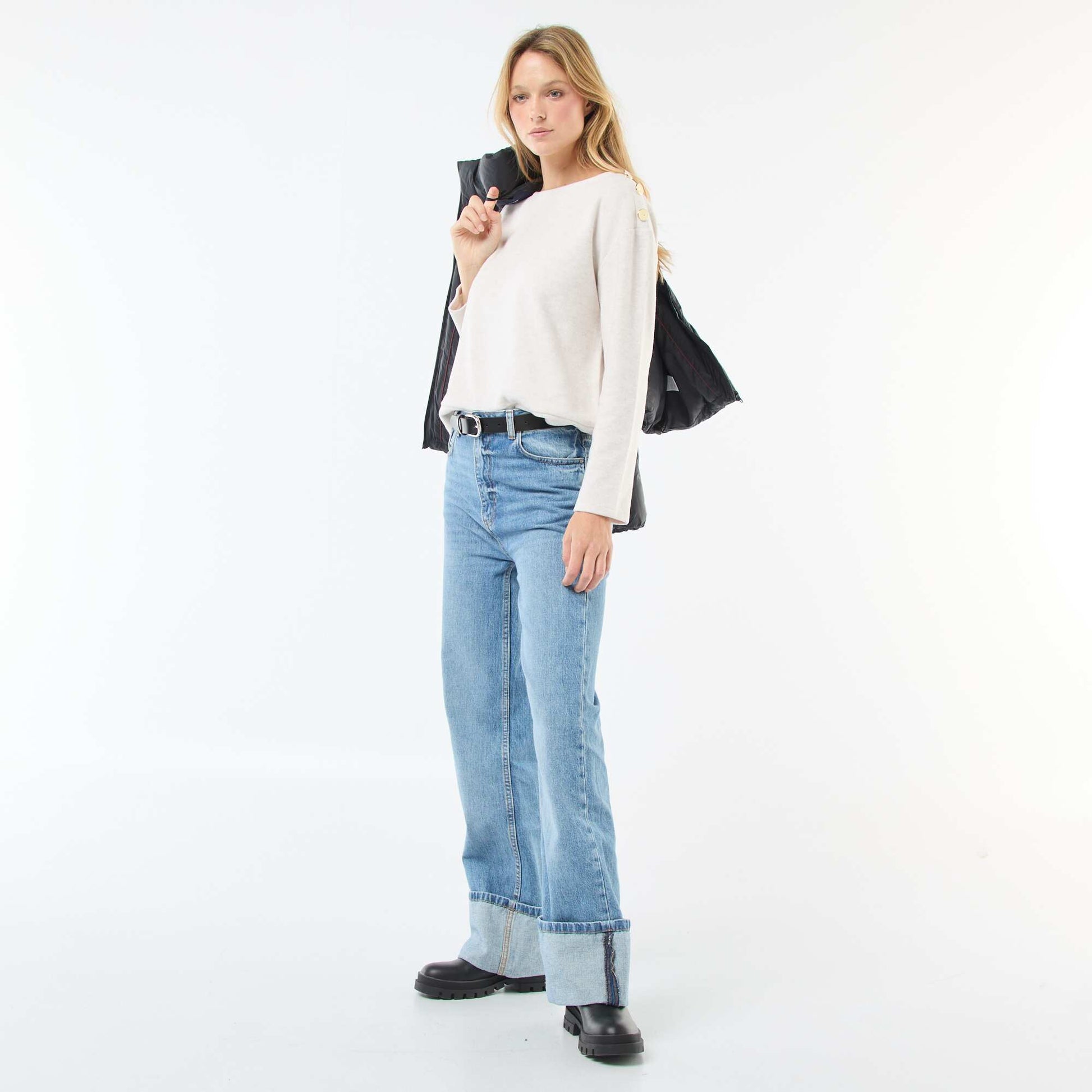 Pull avec boutons fantaisies dorés à l'épaule BEIGE