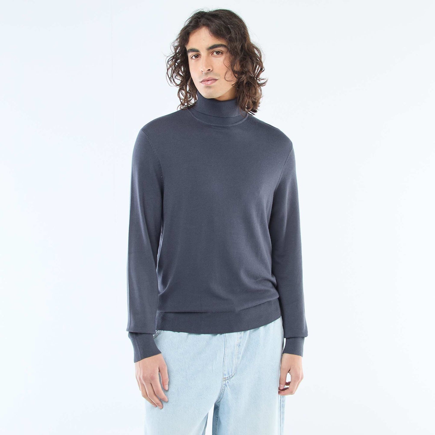 Pull col roulé uni BLEU