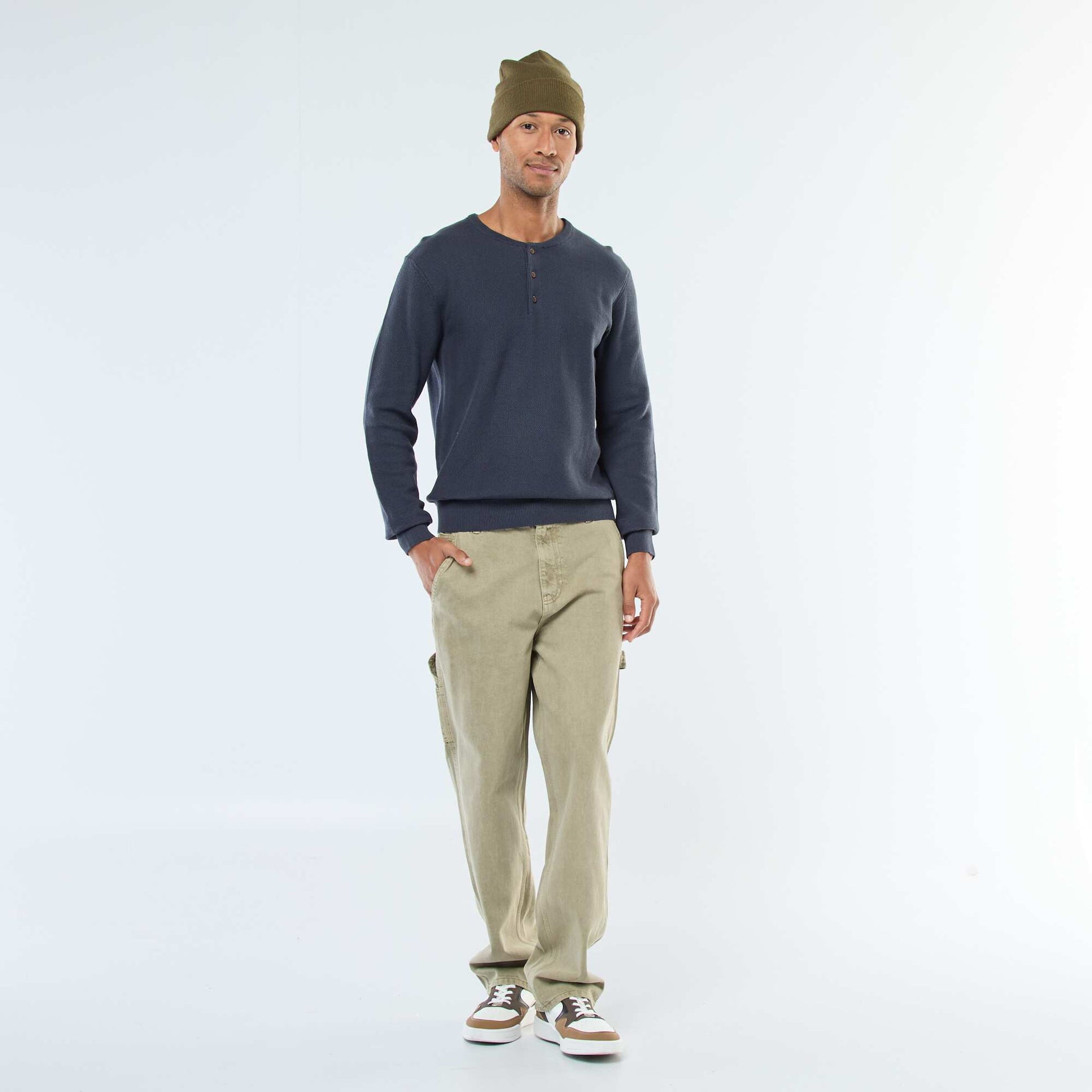 Pull en maille fantaisie à col rond boutonné BLEU