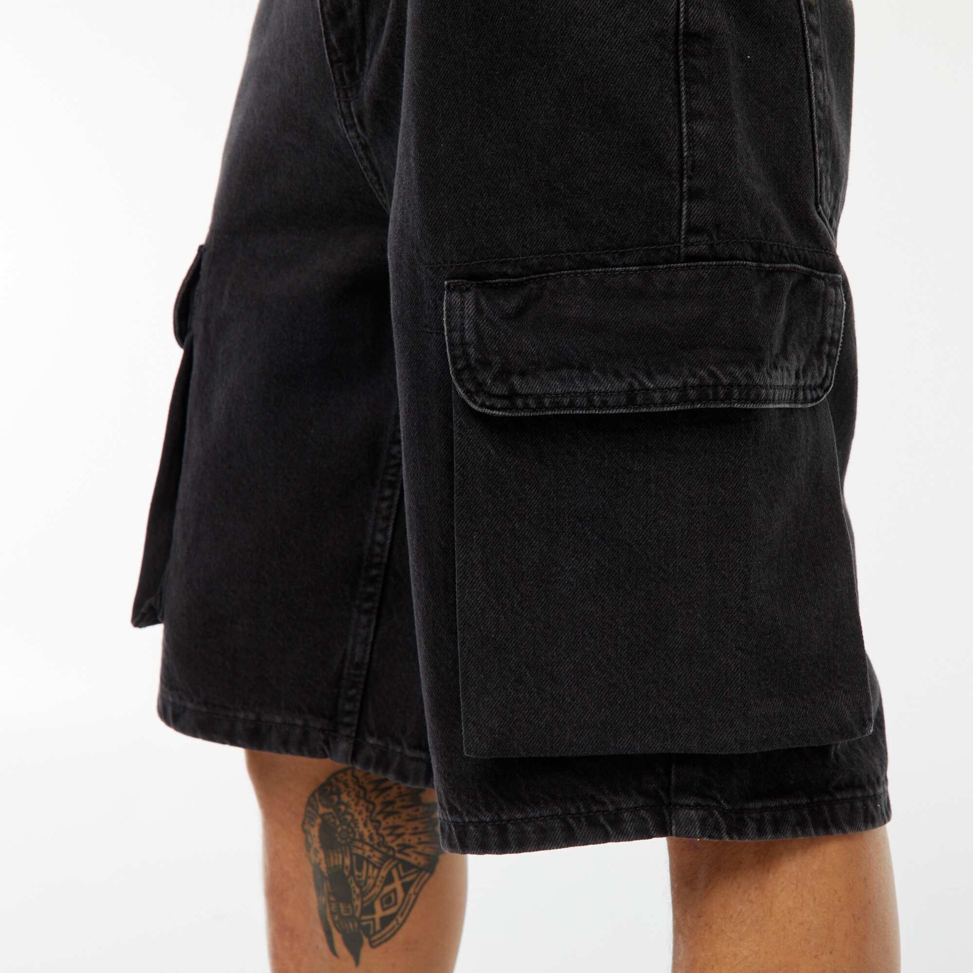 Bermuda multipoches en jean GRIS