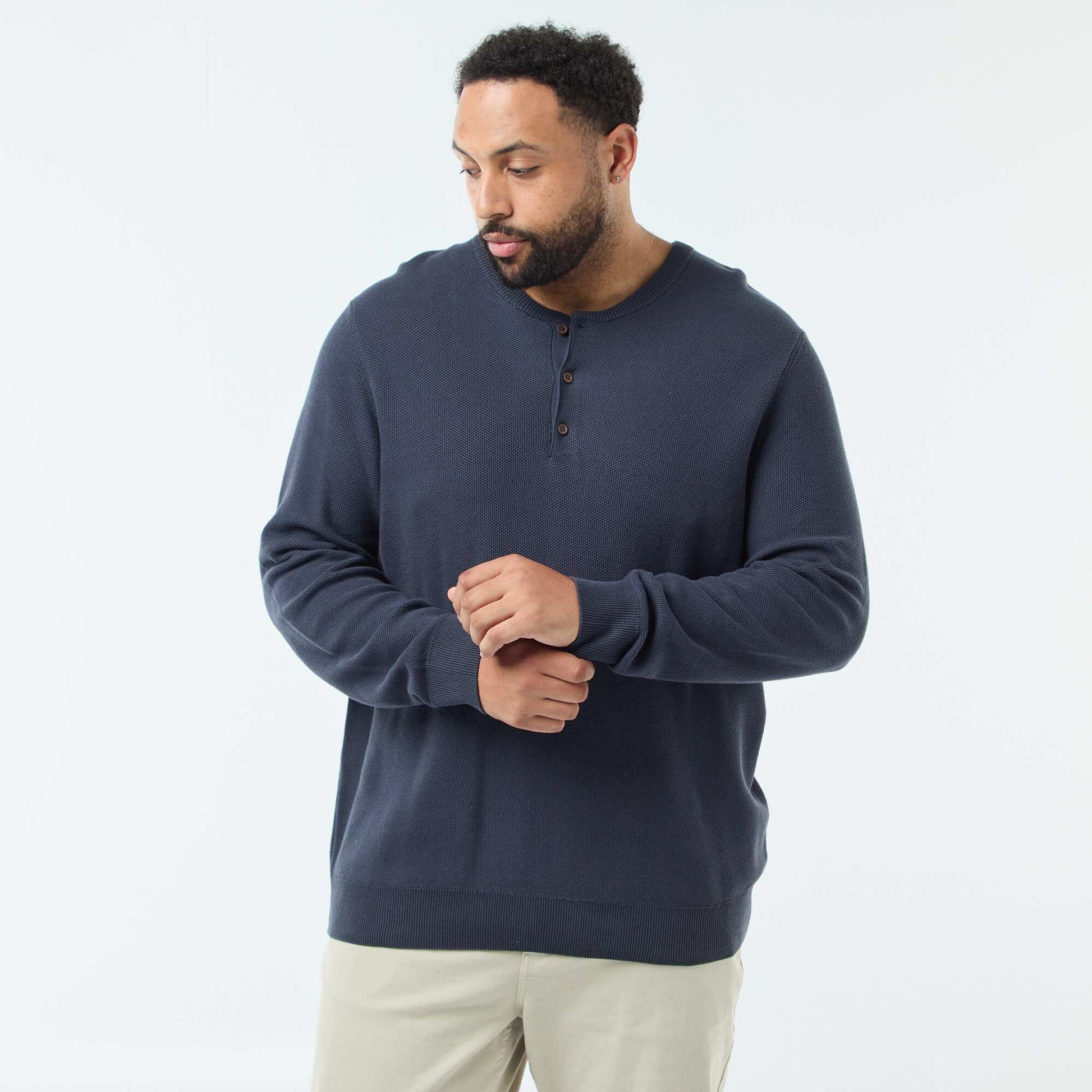 Pull en maille piquée avec col rond boutonné BLEU