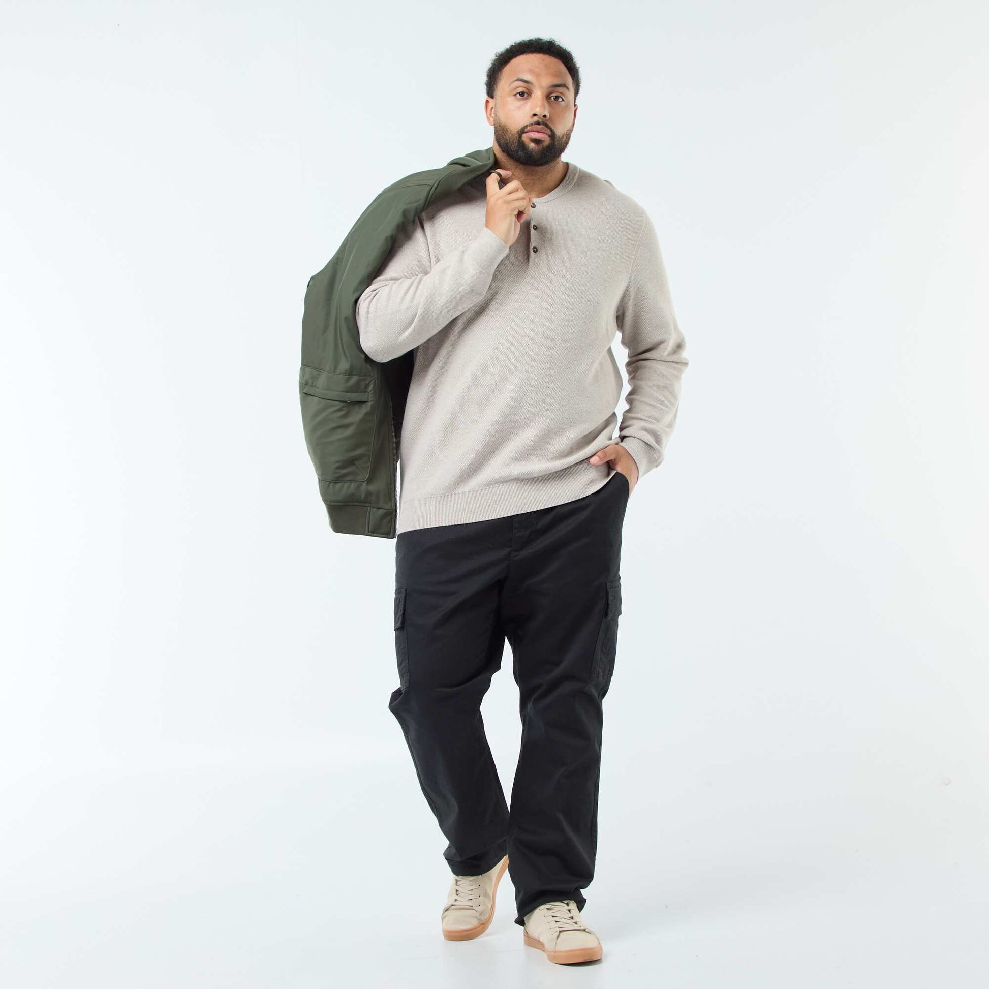 Pull en maille piquée avec col rond boutonné BEIGE
